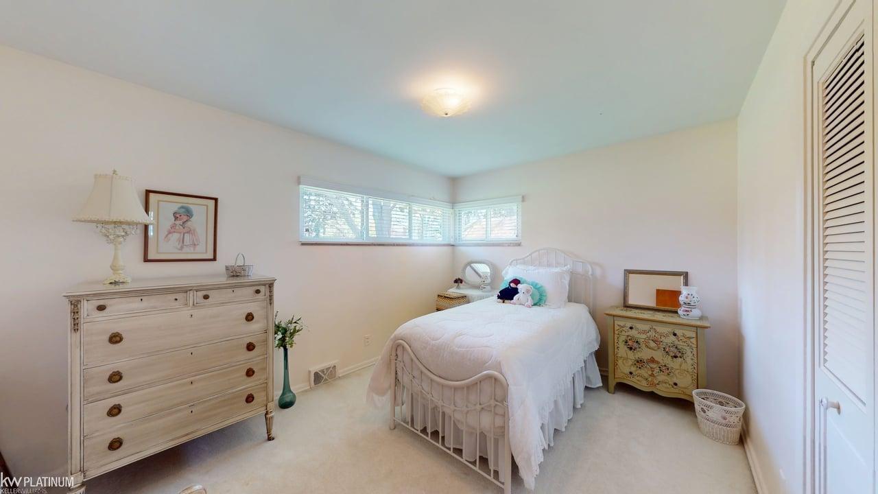 1331 Fieldway Drive, Bloomfield Hills, MI, 48302