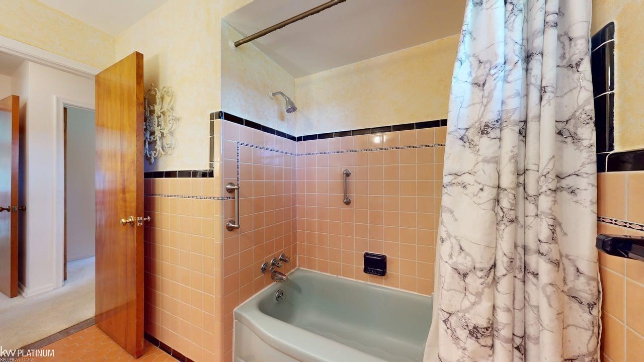 1331 Fieldway Drive, Bloomfield Hills, MI, 48302