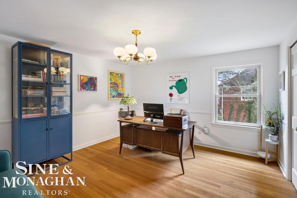 565 Lochmoor Boulevard, Grosse Pointe Woods, MI, 48236