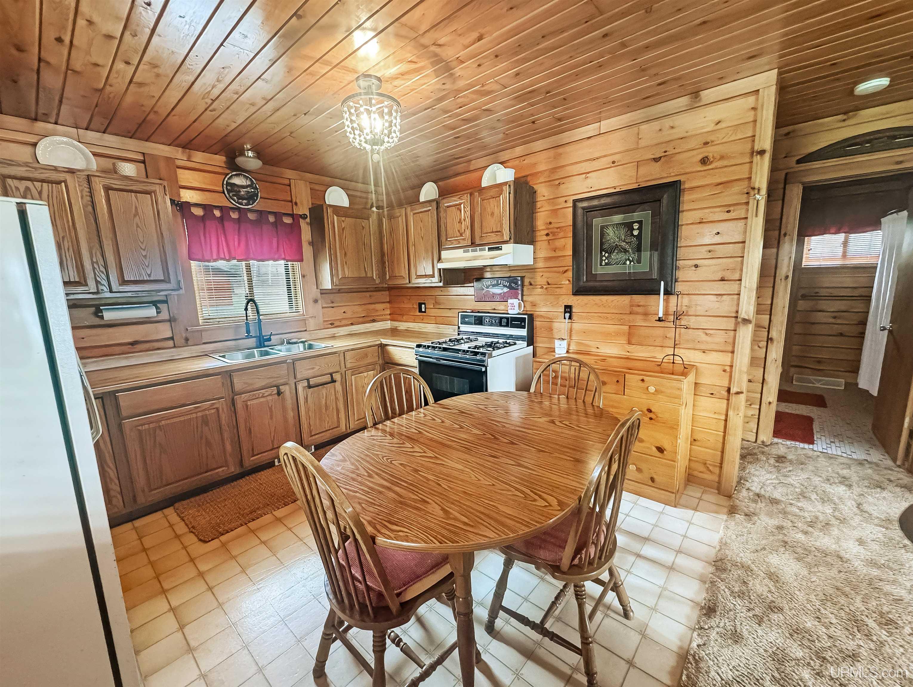 149 Jarvi Road, Crystal Falls, MI, 49920