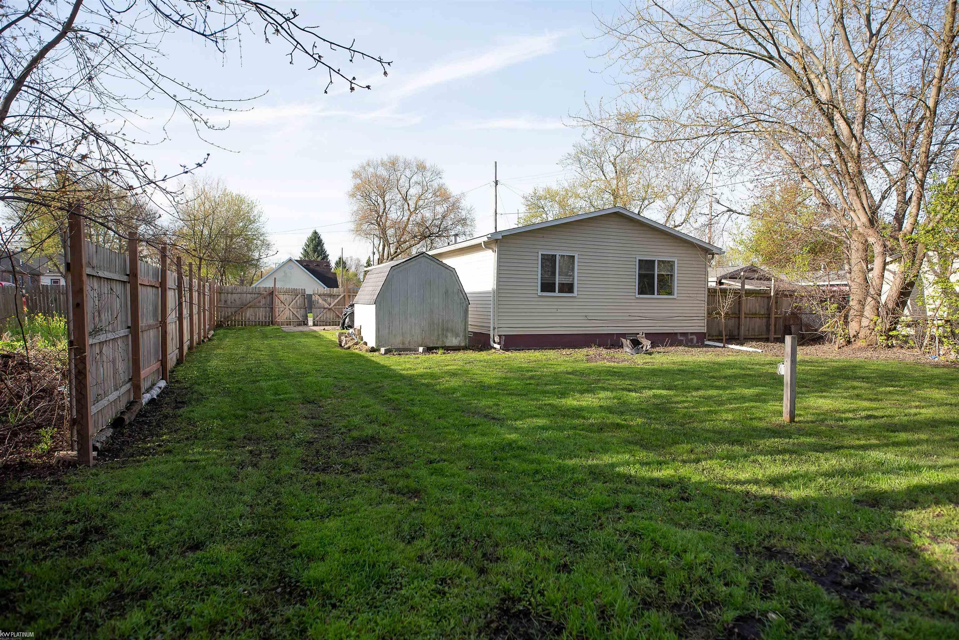 2213 Minnie Street, Port Huron, MI, 48060