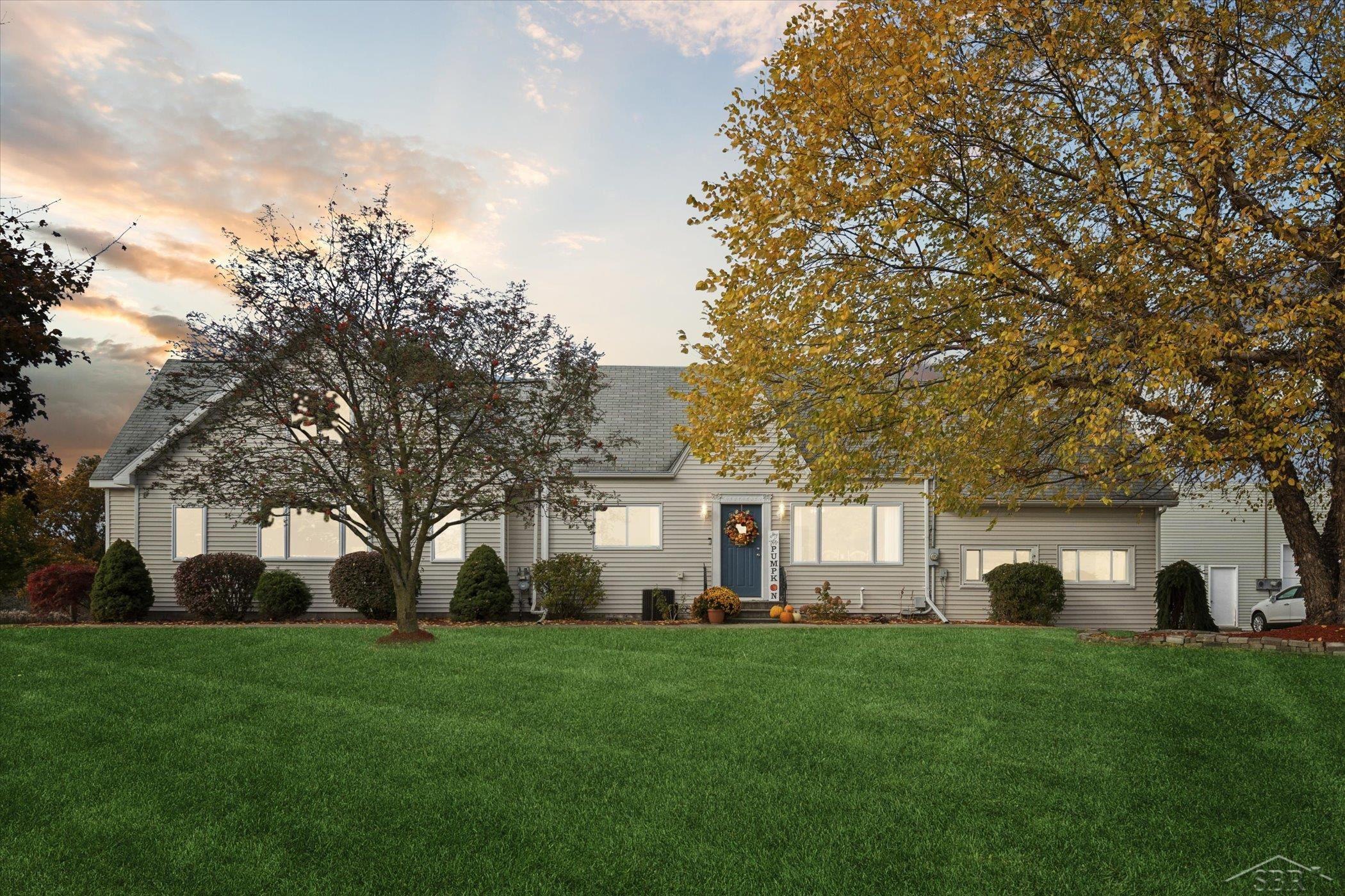7165 Hospital Road, Freeland, MI, 48623-8648
