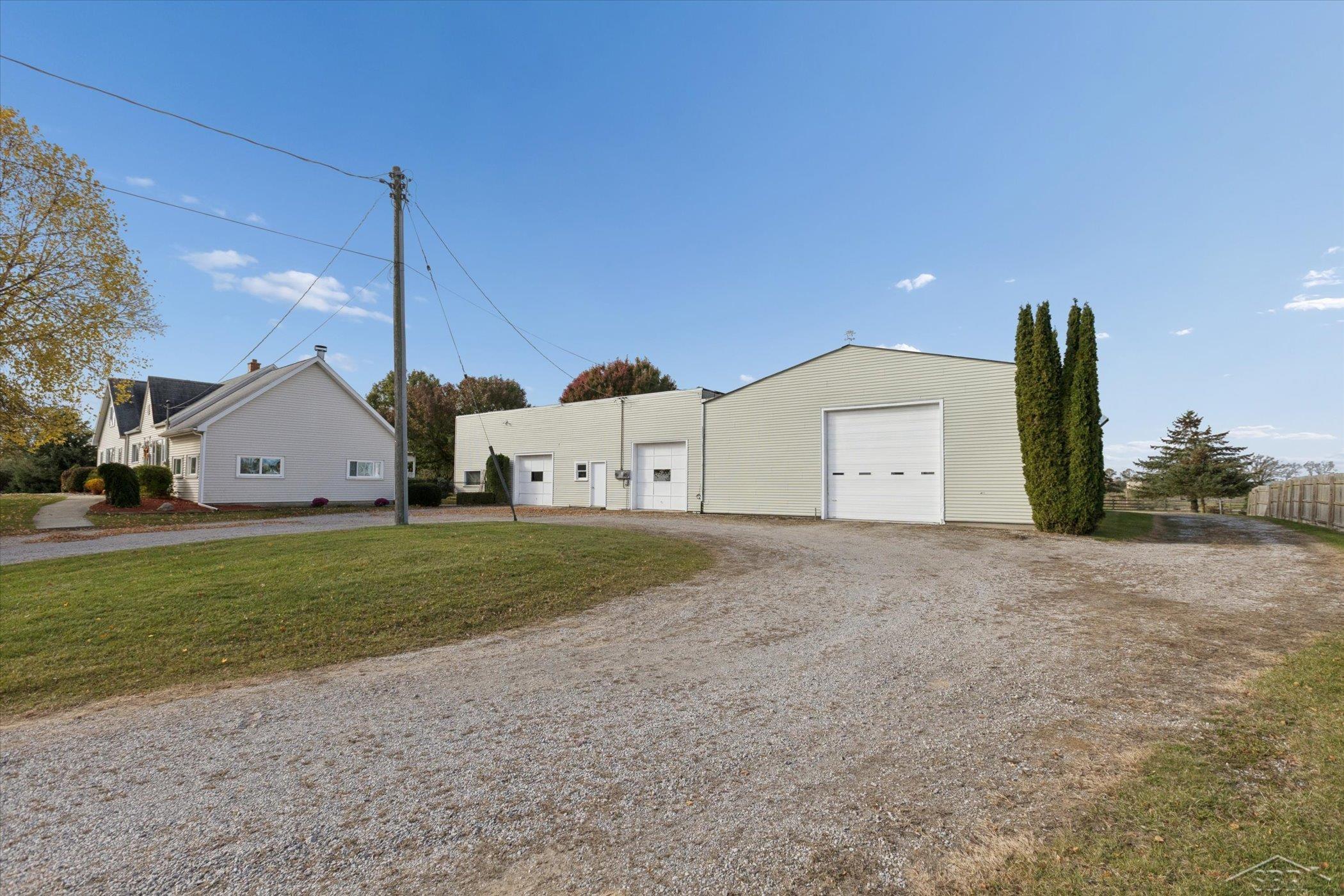 7165 Hospital Road, Freeland, MI, 48623-8648