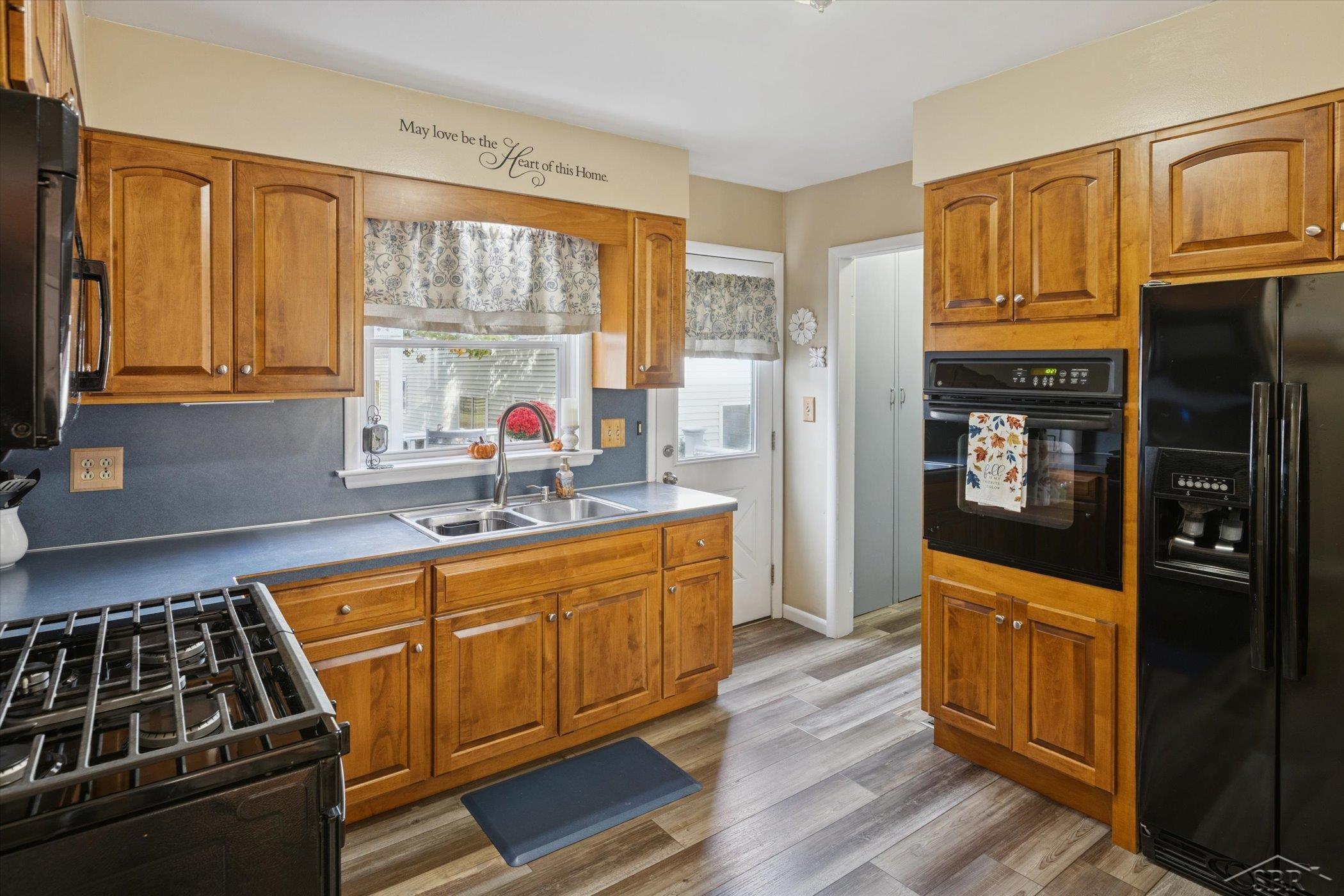 7165 Hospital Road, Freeland, MI, 48623-8648