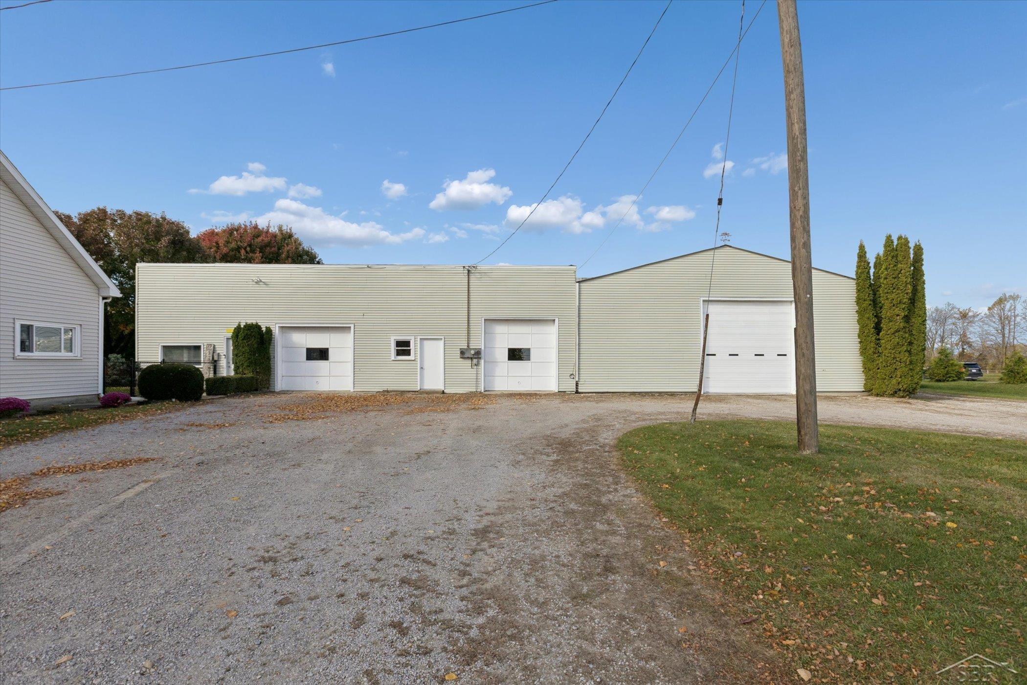 7165 Hospital Road, Freeland, MI, 48623-8648