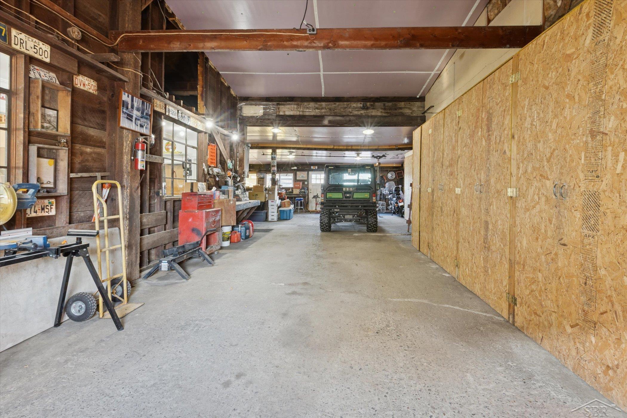 7165 Hospital Road, Freeland, MI, 48623-8648