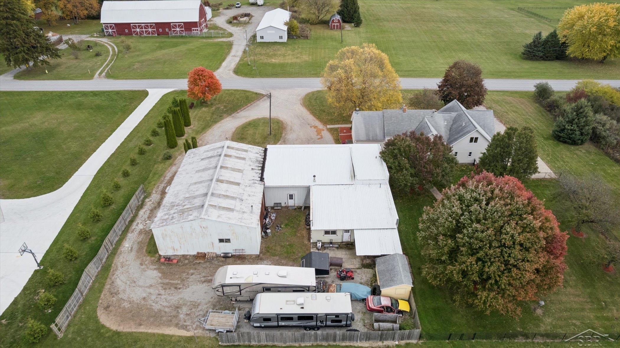 7165 Hospital Road, Freeland, MI, 48623-8648