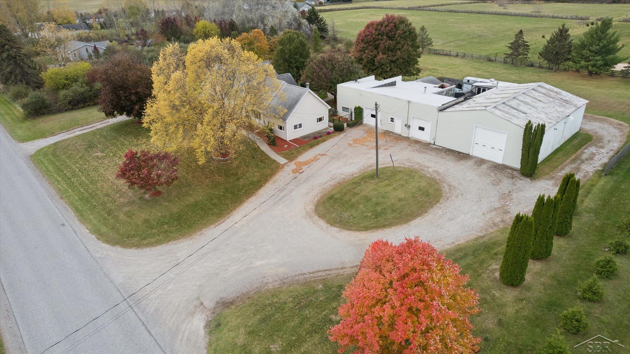 7165 Hospital Road, Freeland, MI, 48623-8648