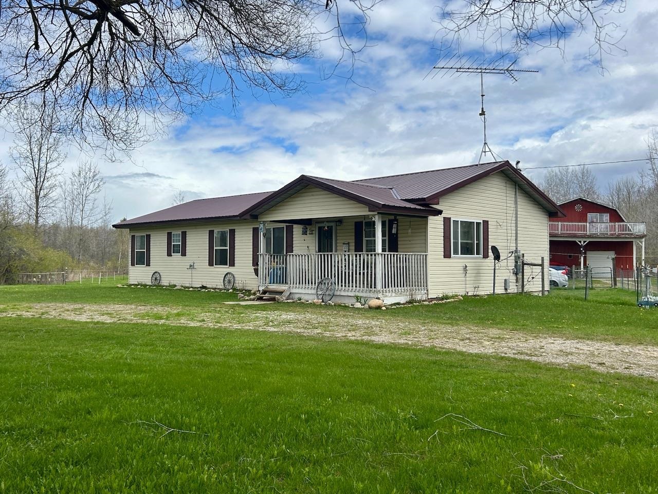 2760 N Three Rivers Road, Gladwin, MI, 48624