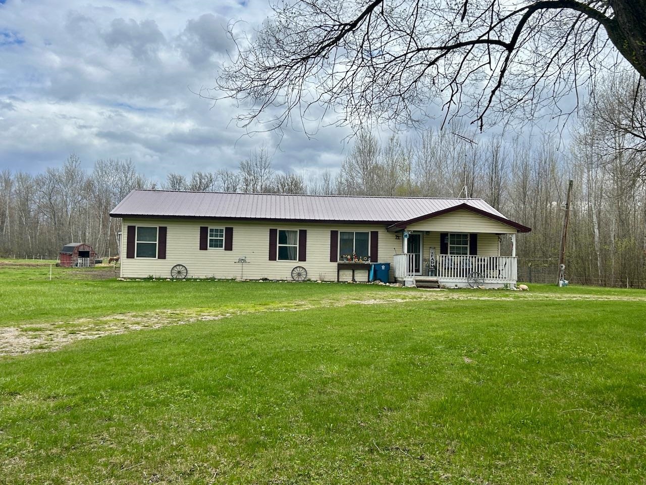 2760 N Three Rivers Road, Gladwin, MI, 48624
