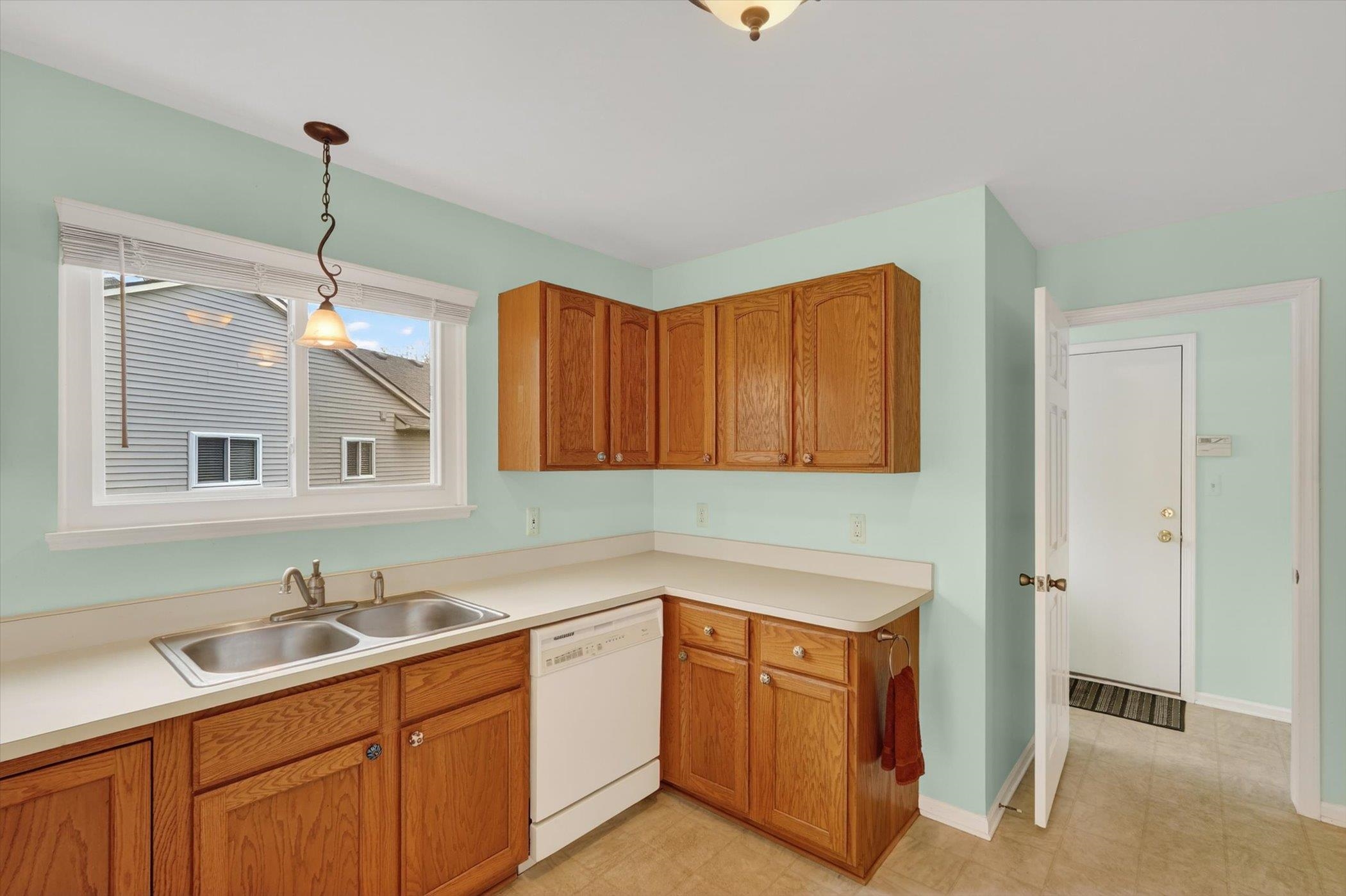 2547 Woodcliff Trail, Hartland, MI, 48353