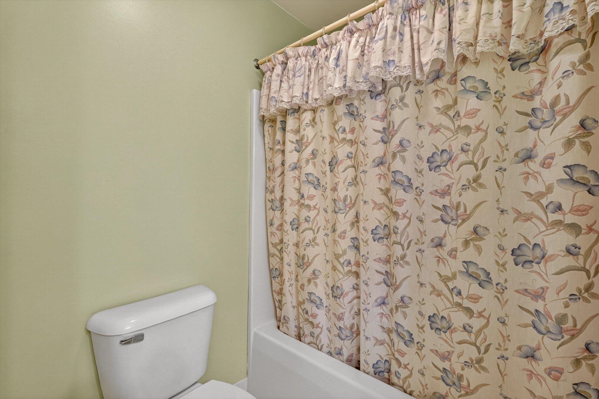2547 Woodcliff Trail, Hartland, MI, 48353