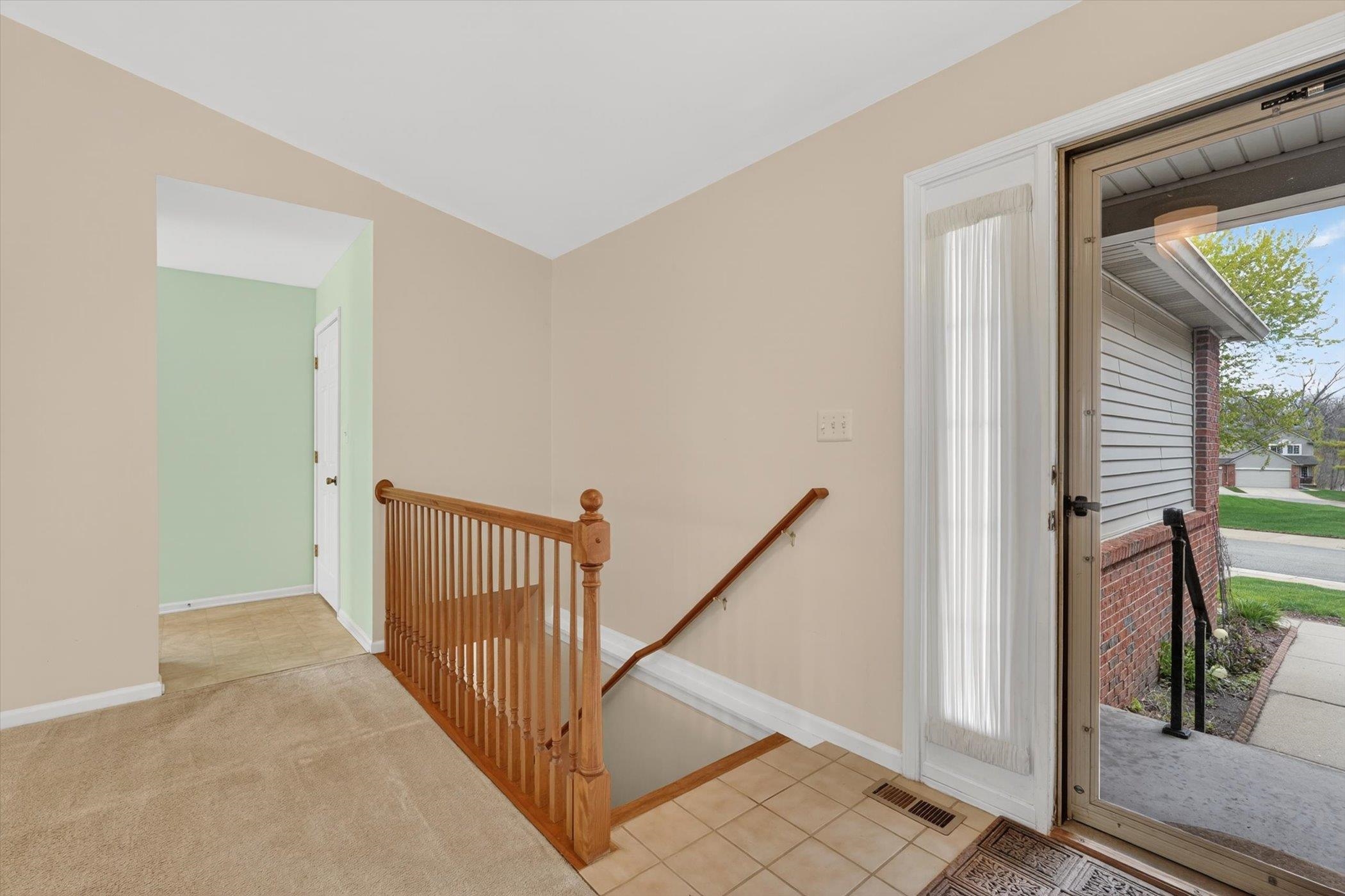 2547 Woodcliff Trail, Hartland, MI, 48353