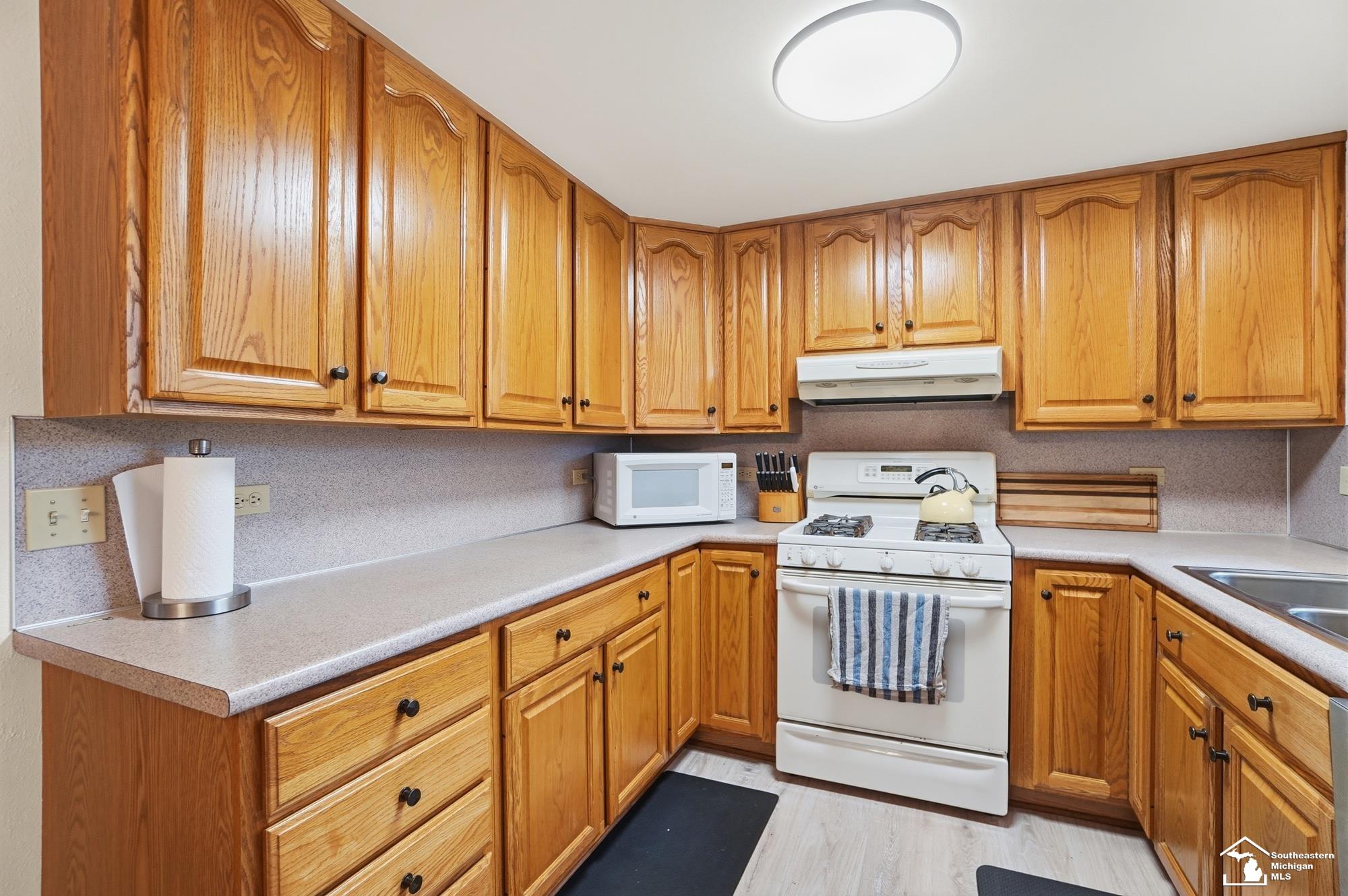 4289 W Erie Road, Temperance, MI, 48182