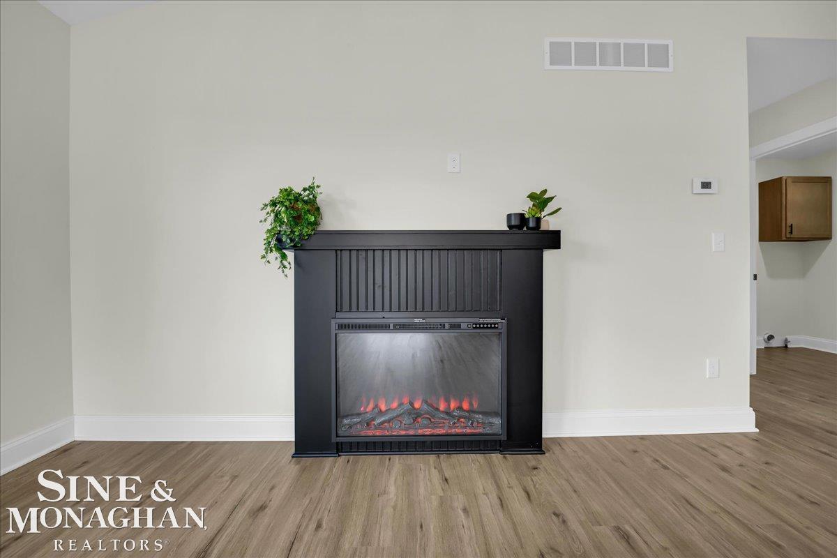 210 Oregon Avenue, Marysville, MI, 48040