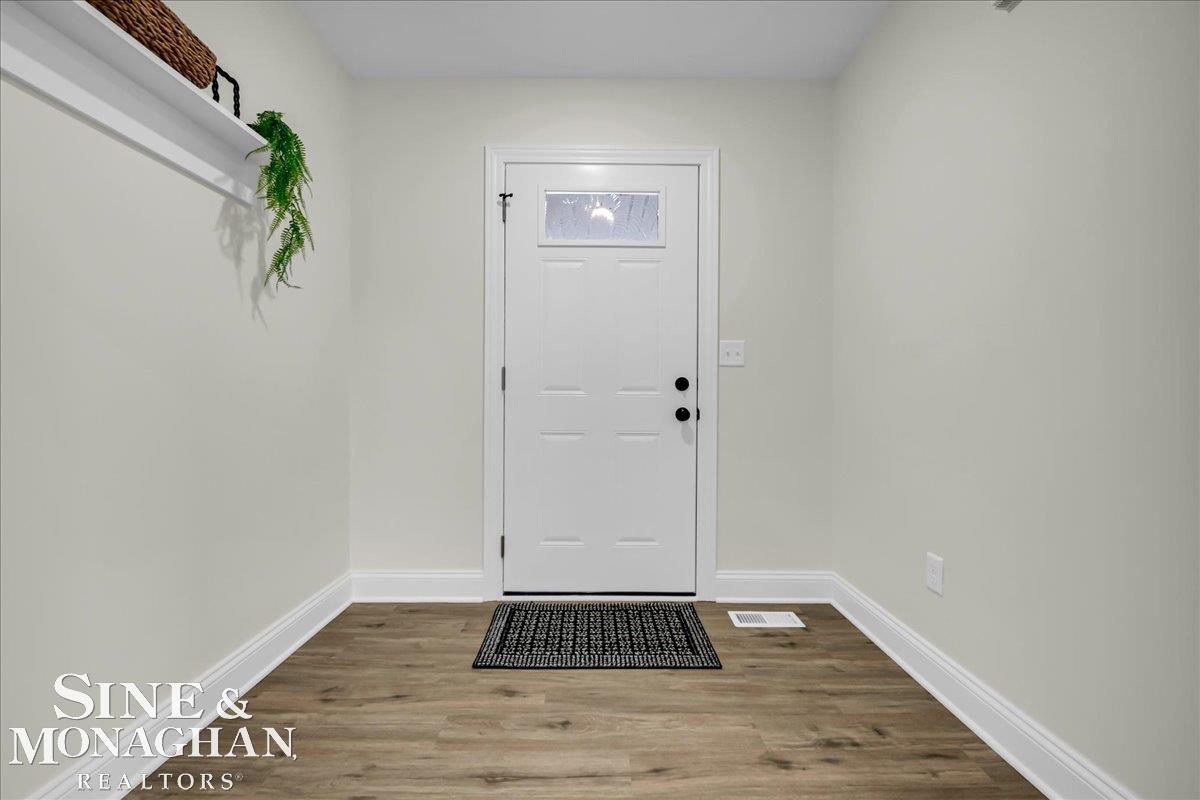 210 Oregon Avenue, Marysville, MI, 48040