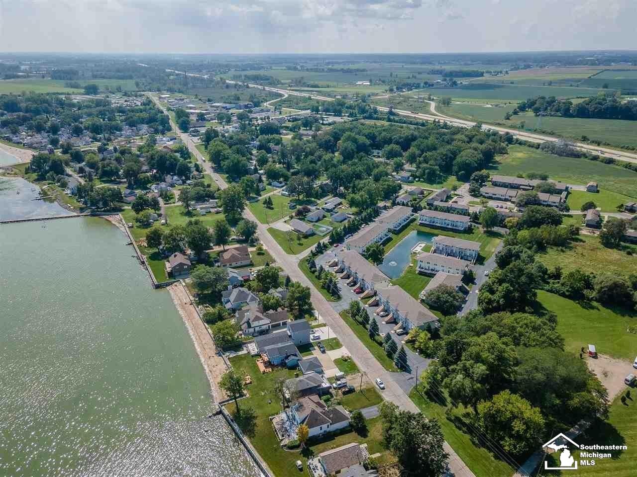 803 Catalina Cove, Luna Pier, MI, 48157