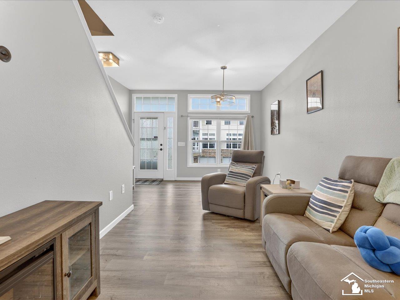 803 Catalina Cove, Luna Pier, MI, 48157