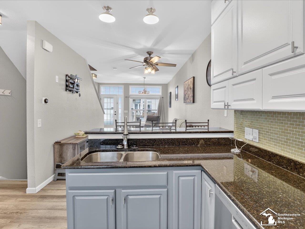 803 Catalina Cove, Luna Pier, MI, 48157