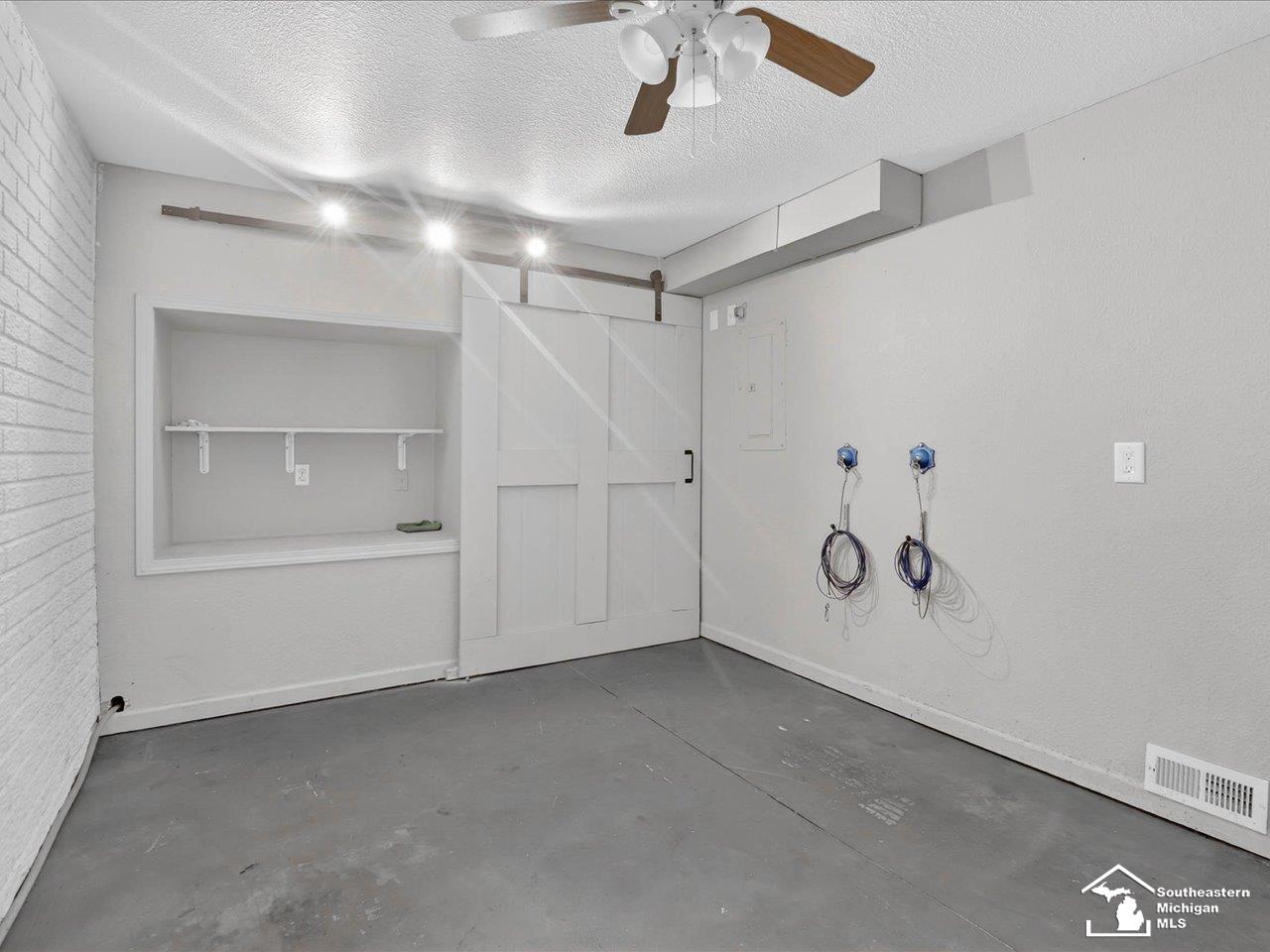 803 Catalina Cove, Luna Pier, MI, 48157