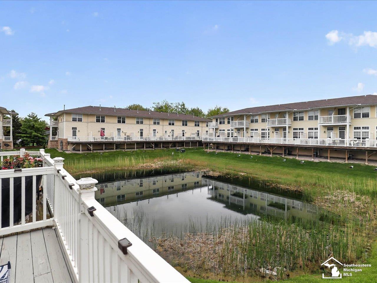 803 Catalina Cove, Luna Pier, MI, 48157