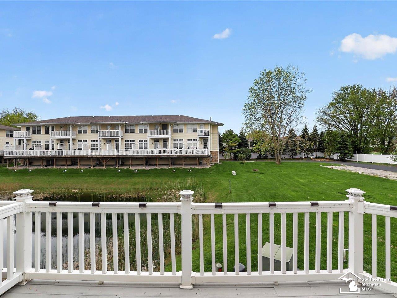 803 Catalina Cove, Luna Pier, MI, 48157