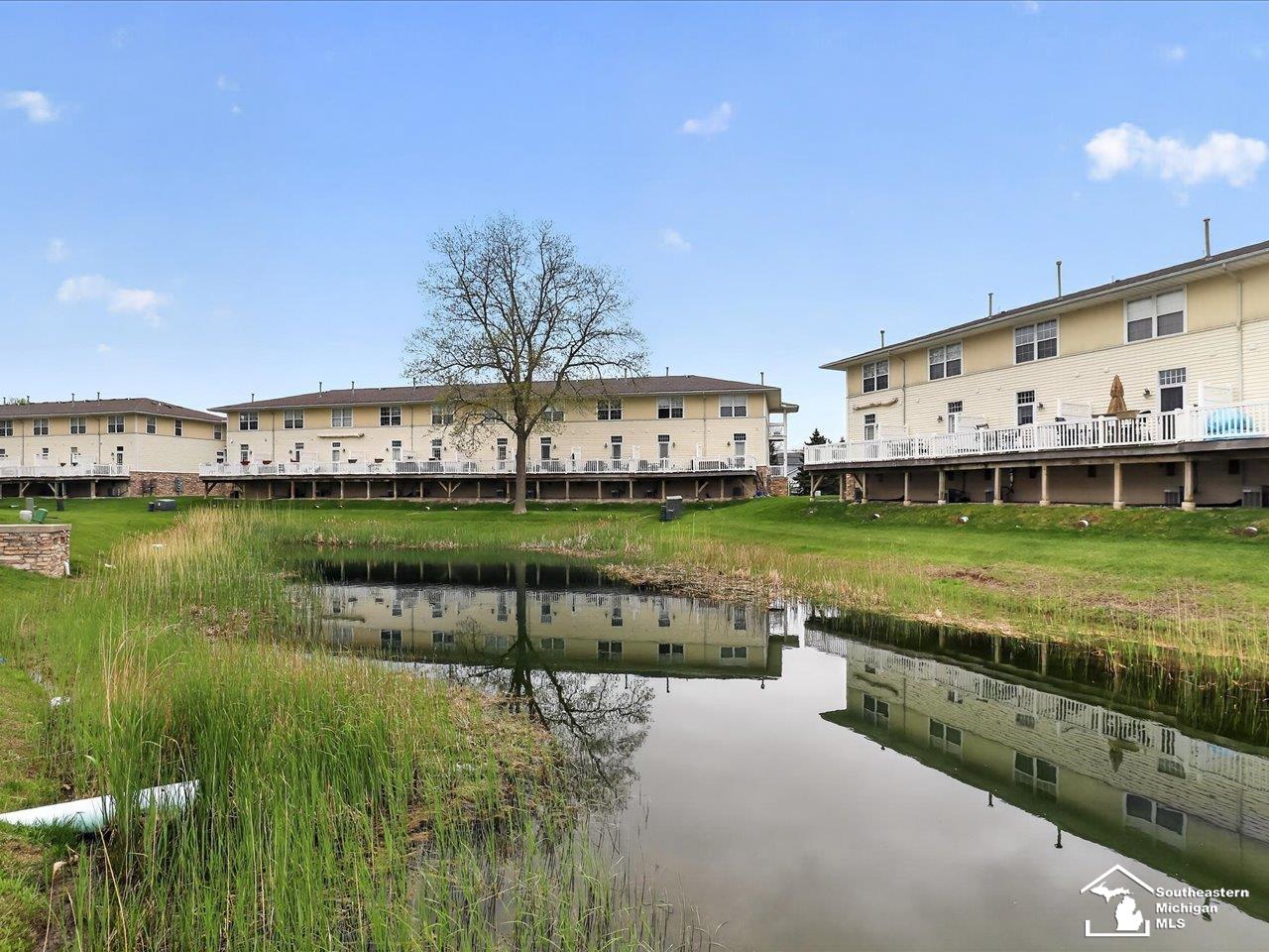 803 Catalina Cove, Luna Pier, MI, 48157