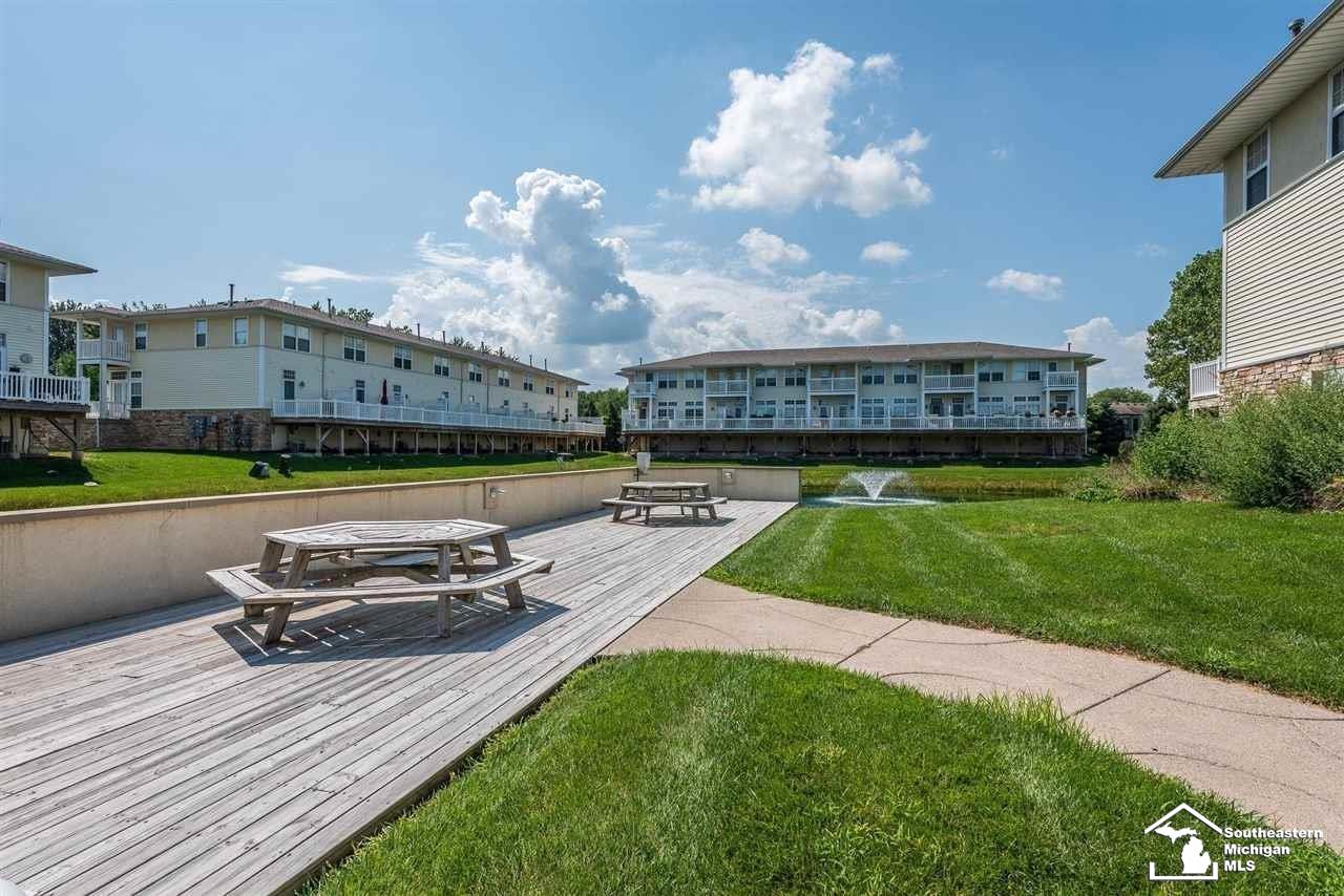 803 Catalina Cove, Luna Pier, MI, 48157