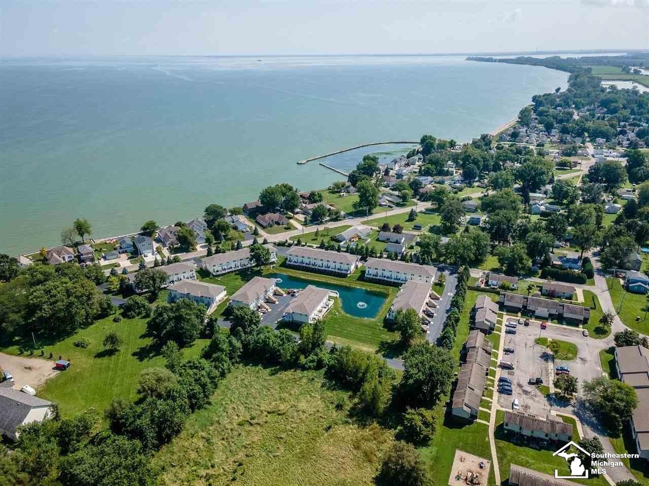 803 Catalina Cove, Luna Pier, MI, 48157