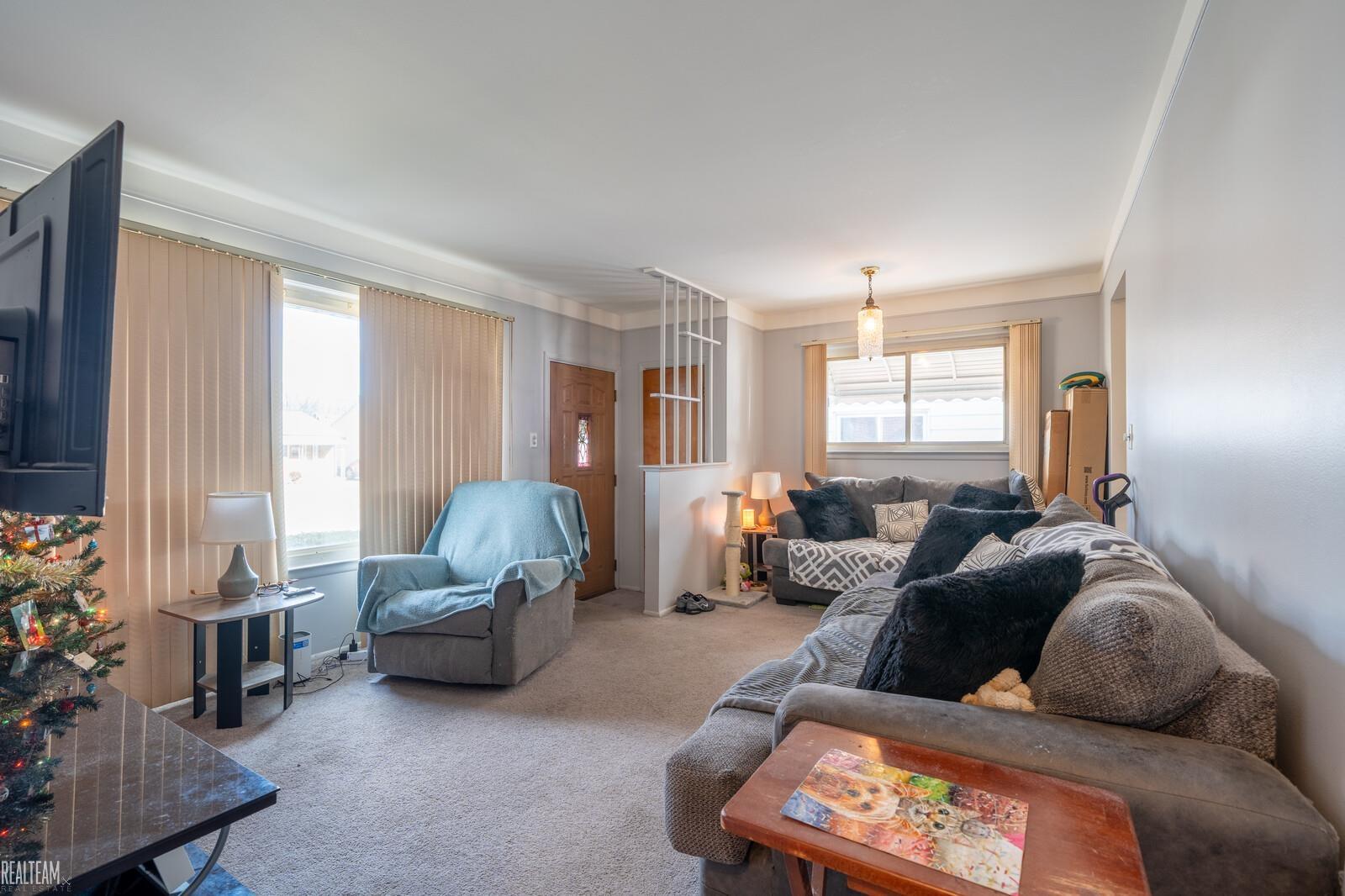 21612 Bon Brae Street, Saint Clair Shores, MI, 48081