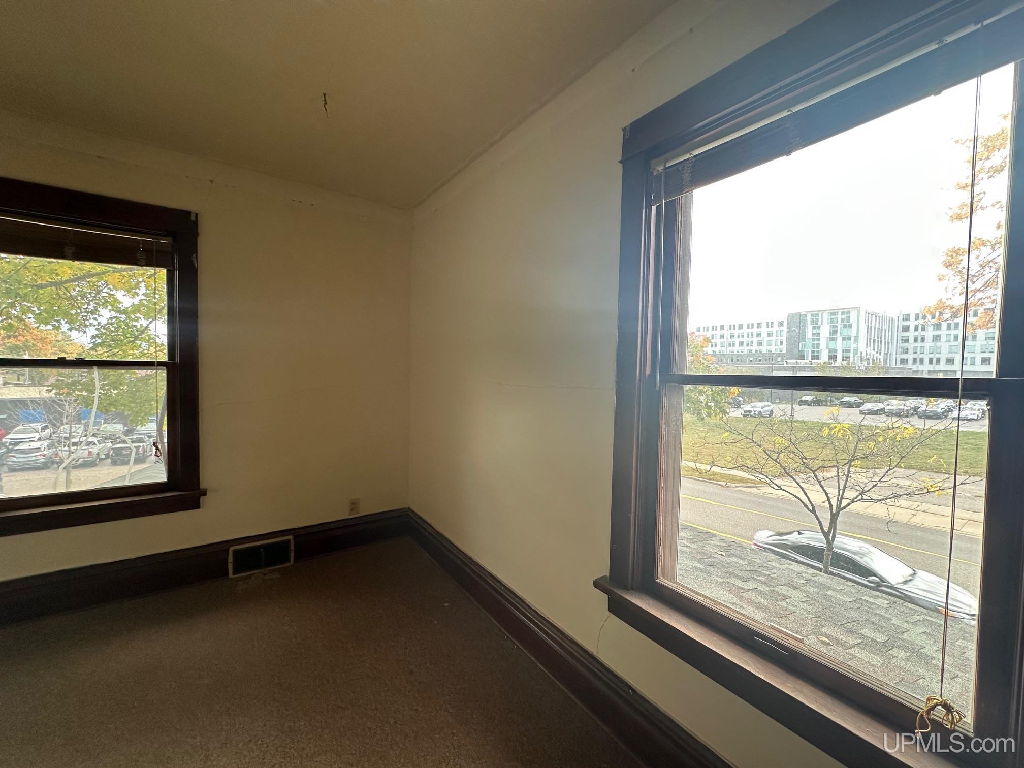 756 W Washington Street, Marquette, MI, 49855