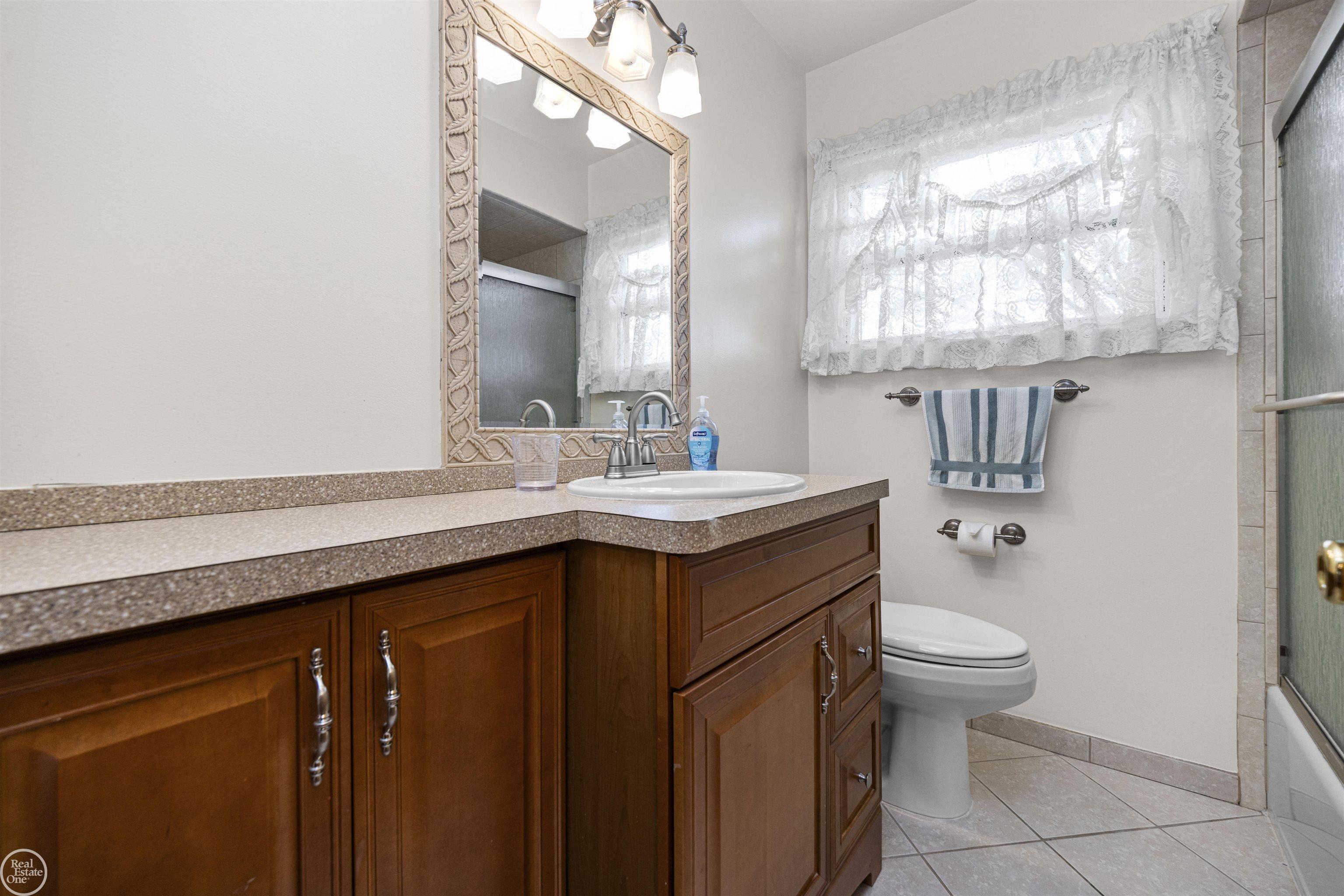 29116 Dembs Street, Roseville, MI, 48066