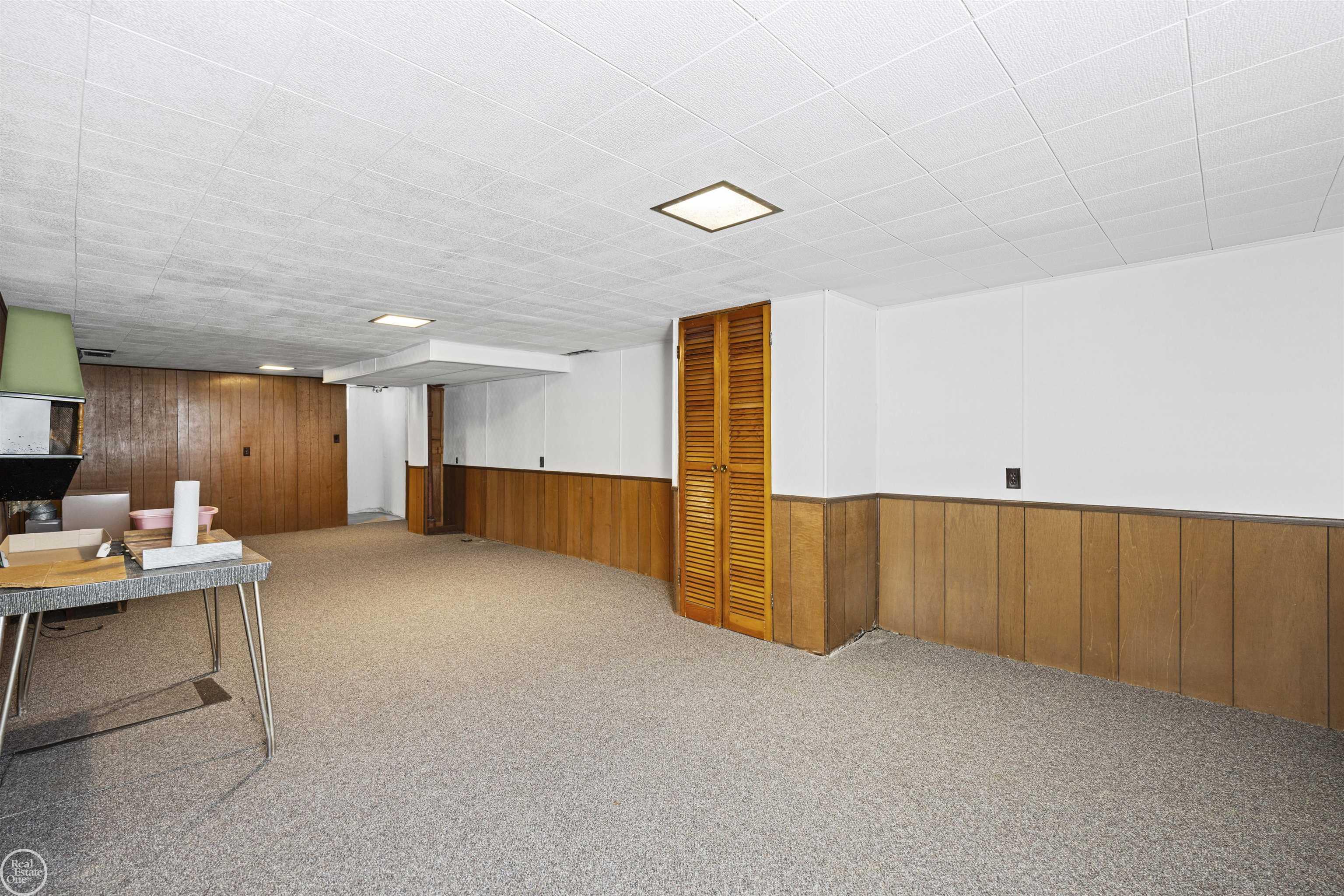 29116 Dembs Street, Roseville, MI, 48066