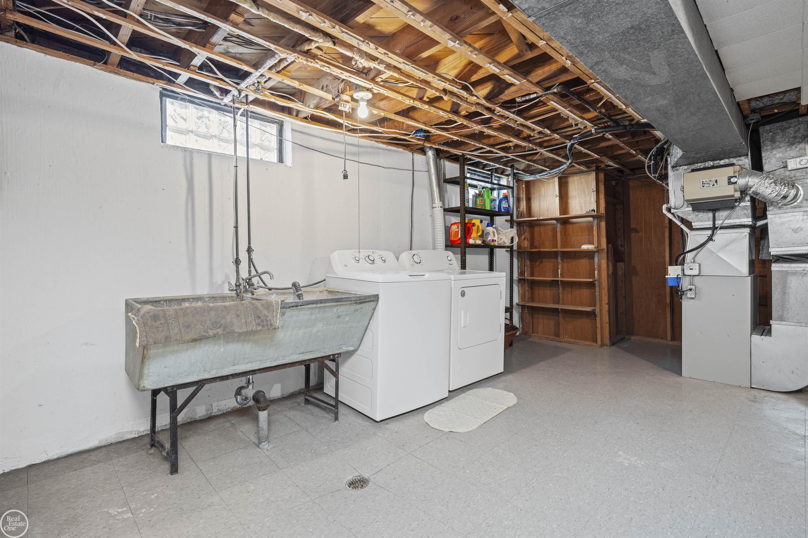 29116 Dembs Street, Roseville, MI, 48066