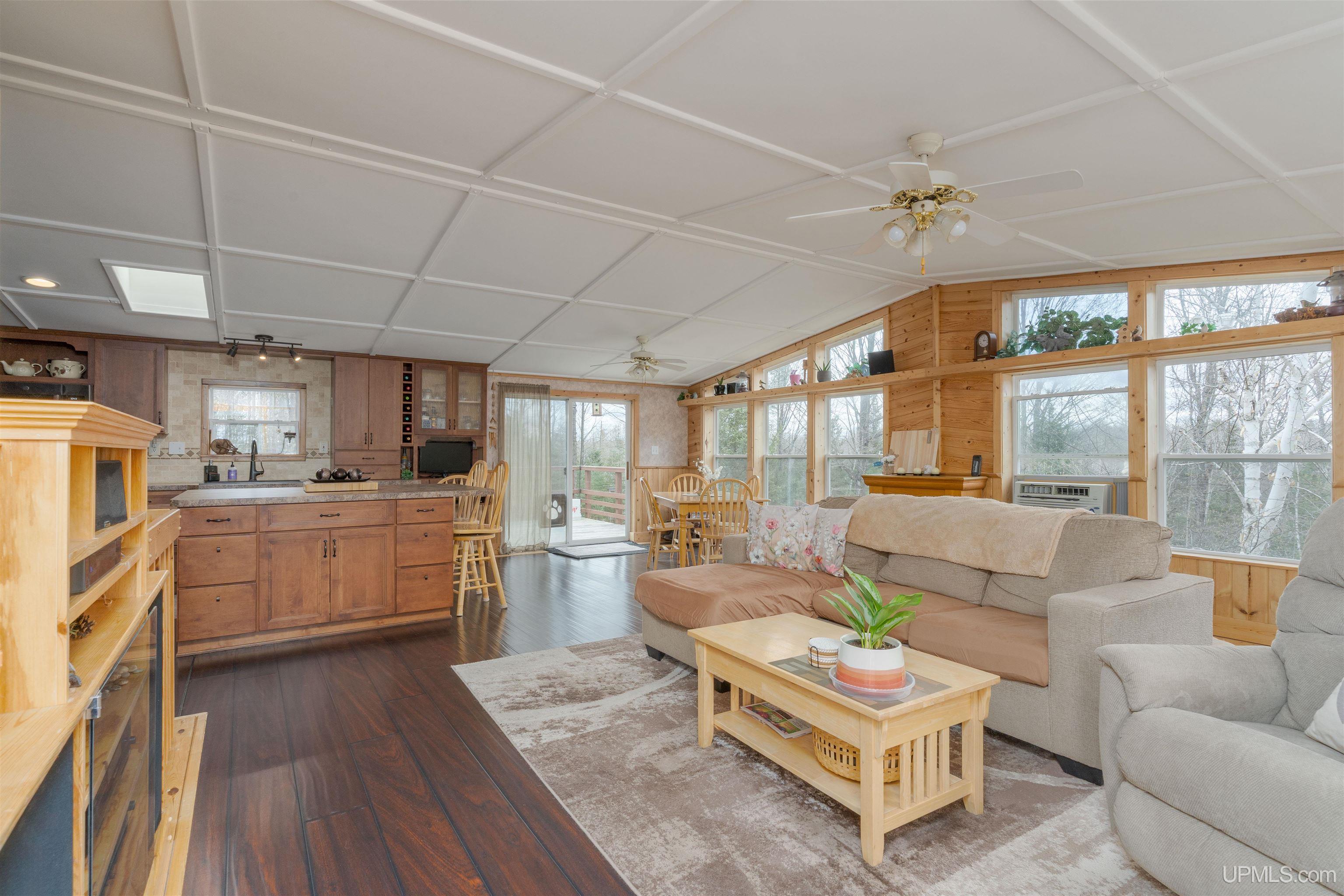 MLS 50206112 Large photo number 2 