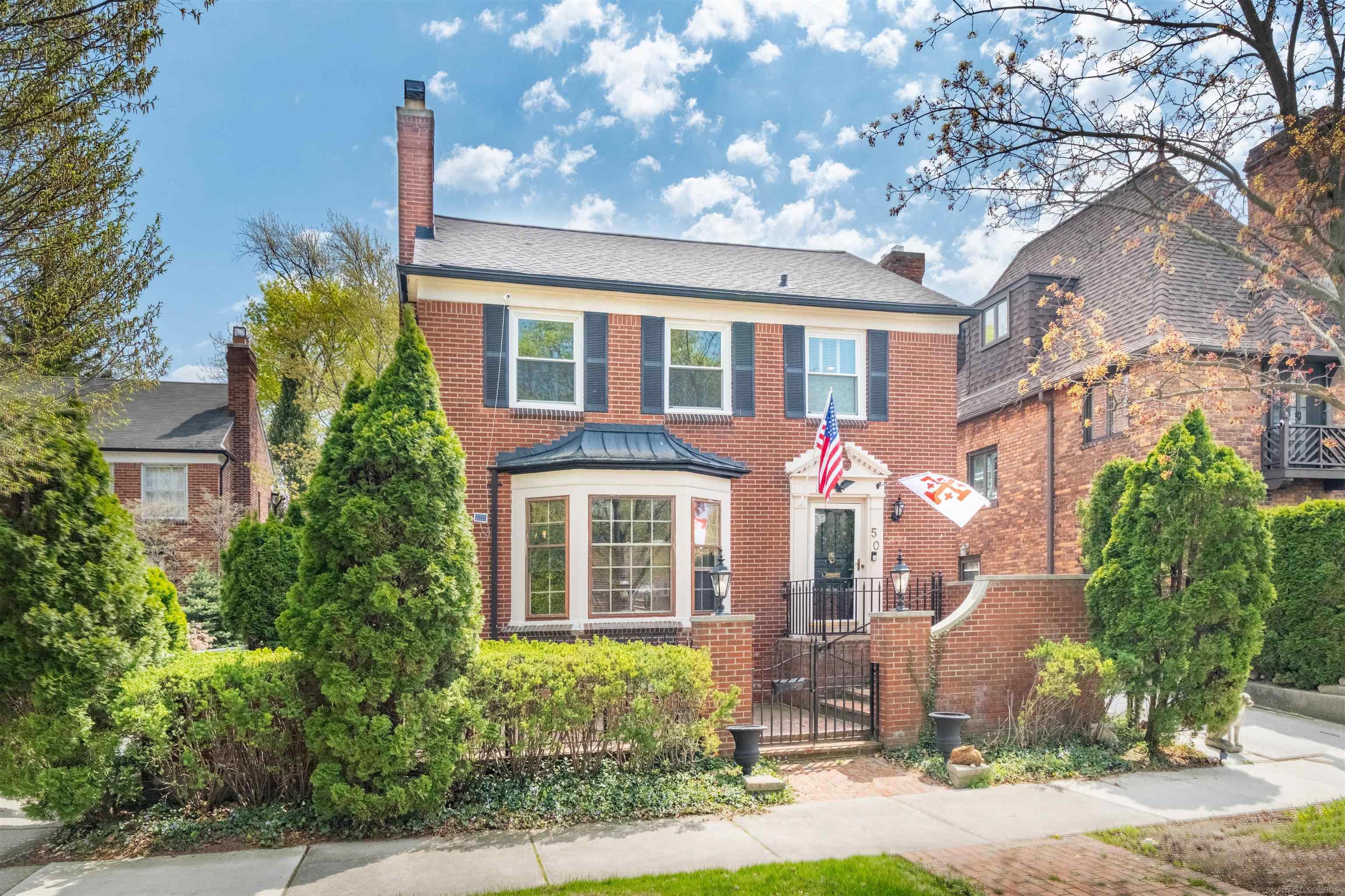 50 Cranford Lane, Grosse Pointe, MI, 48230