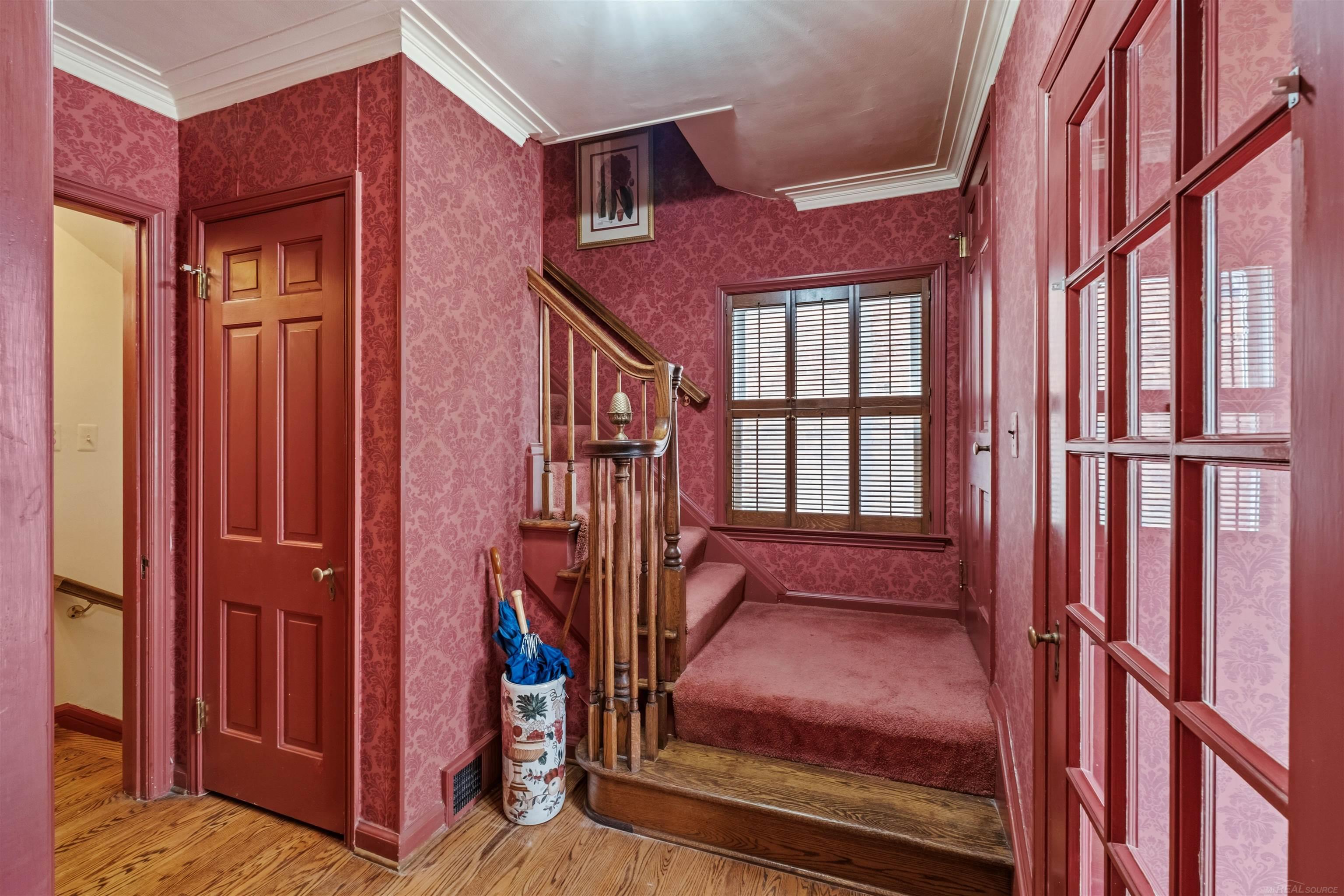 50 Cranford Lane, Grosse Pointe, MI, 48230
