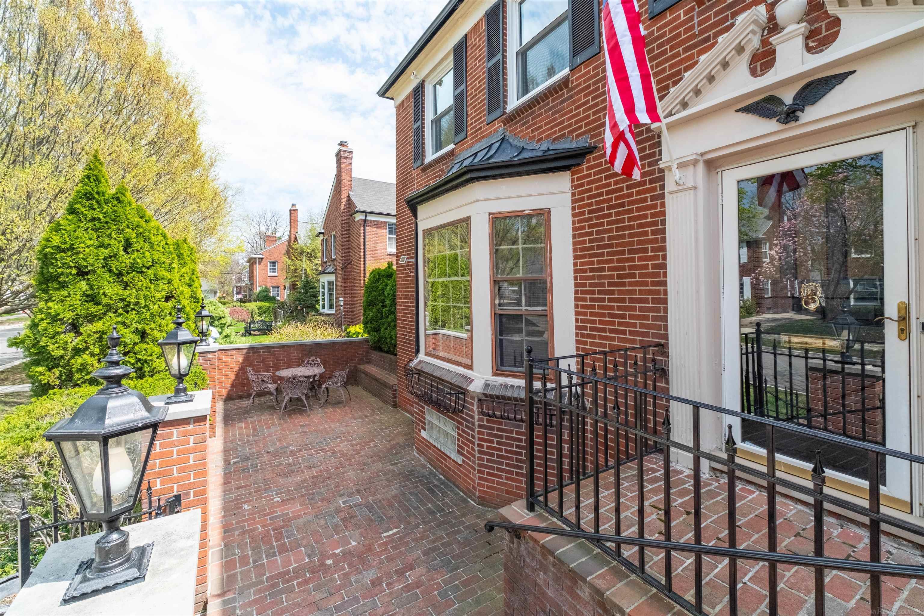 50 Cranford Lane, Grosse Pointe, MI, 48230