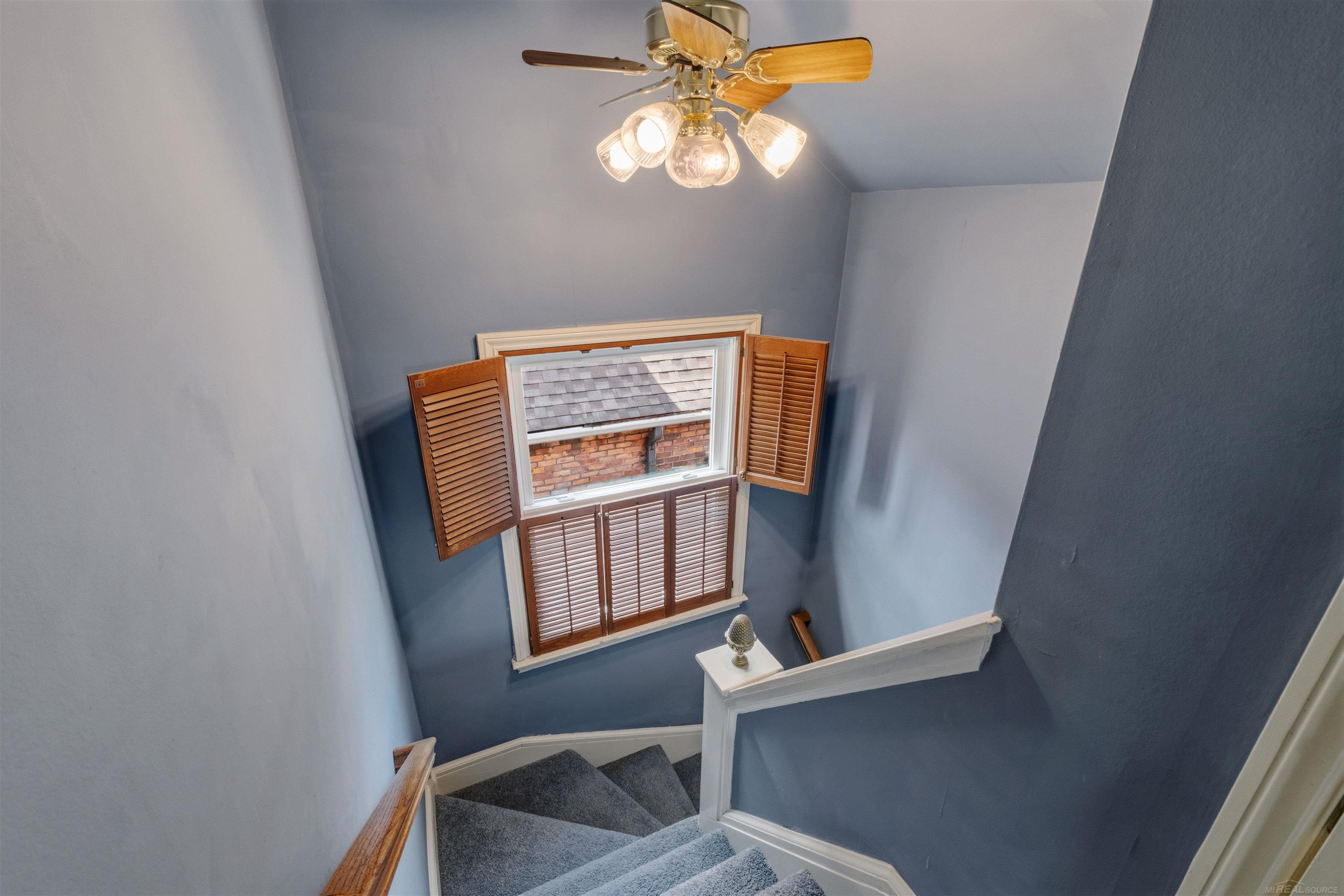 50 Cranford Lane, Grosse Pointe, MI, 48230