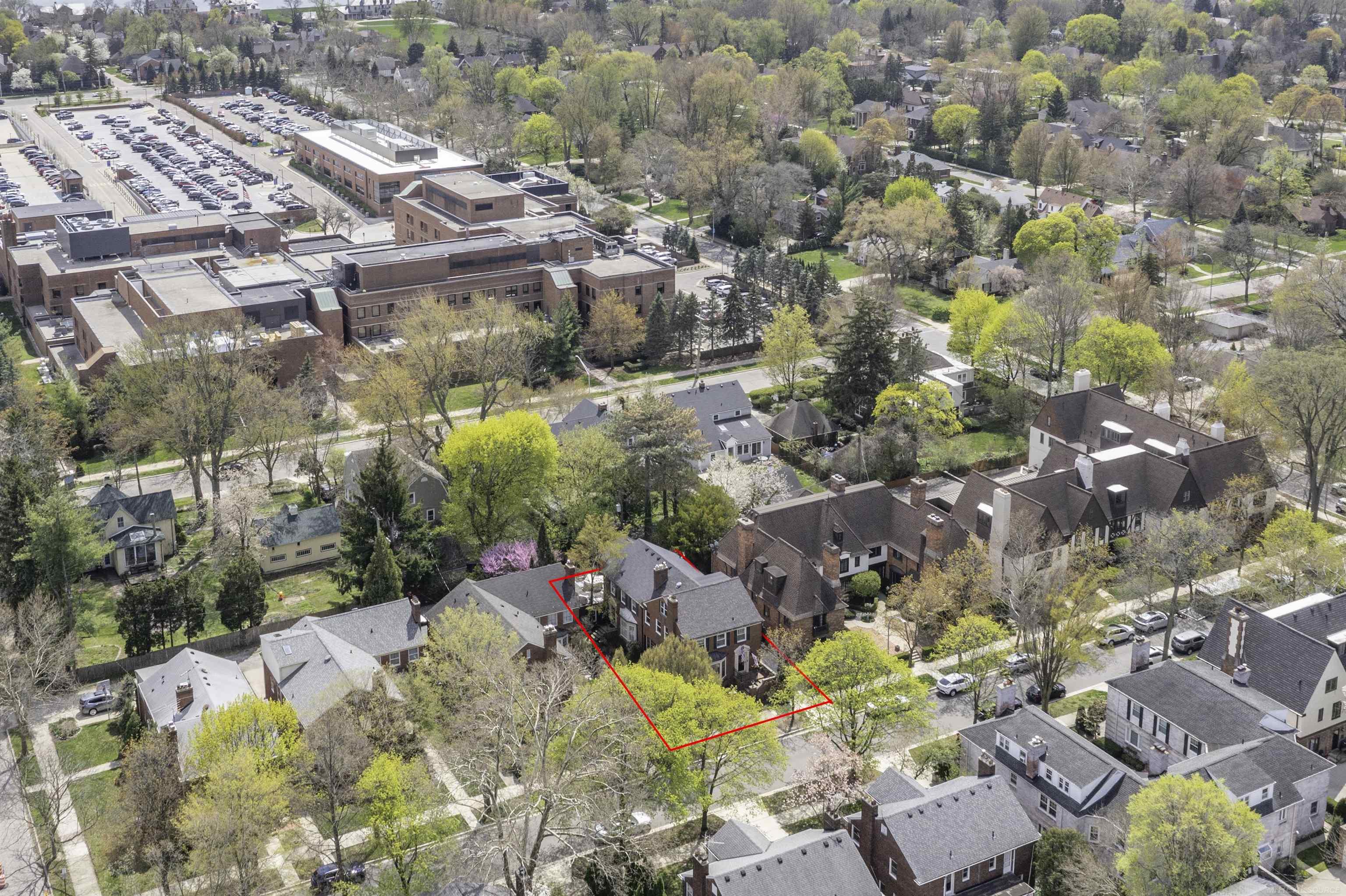 50 Cranford Lane, Grosse Pointe, MI, 48230