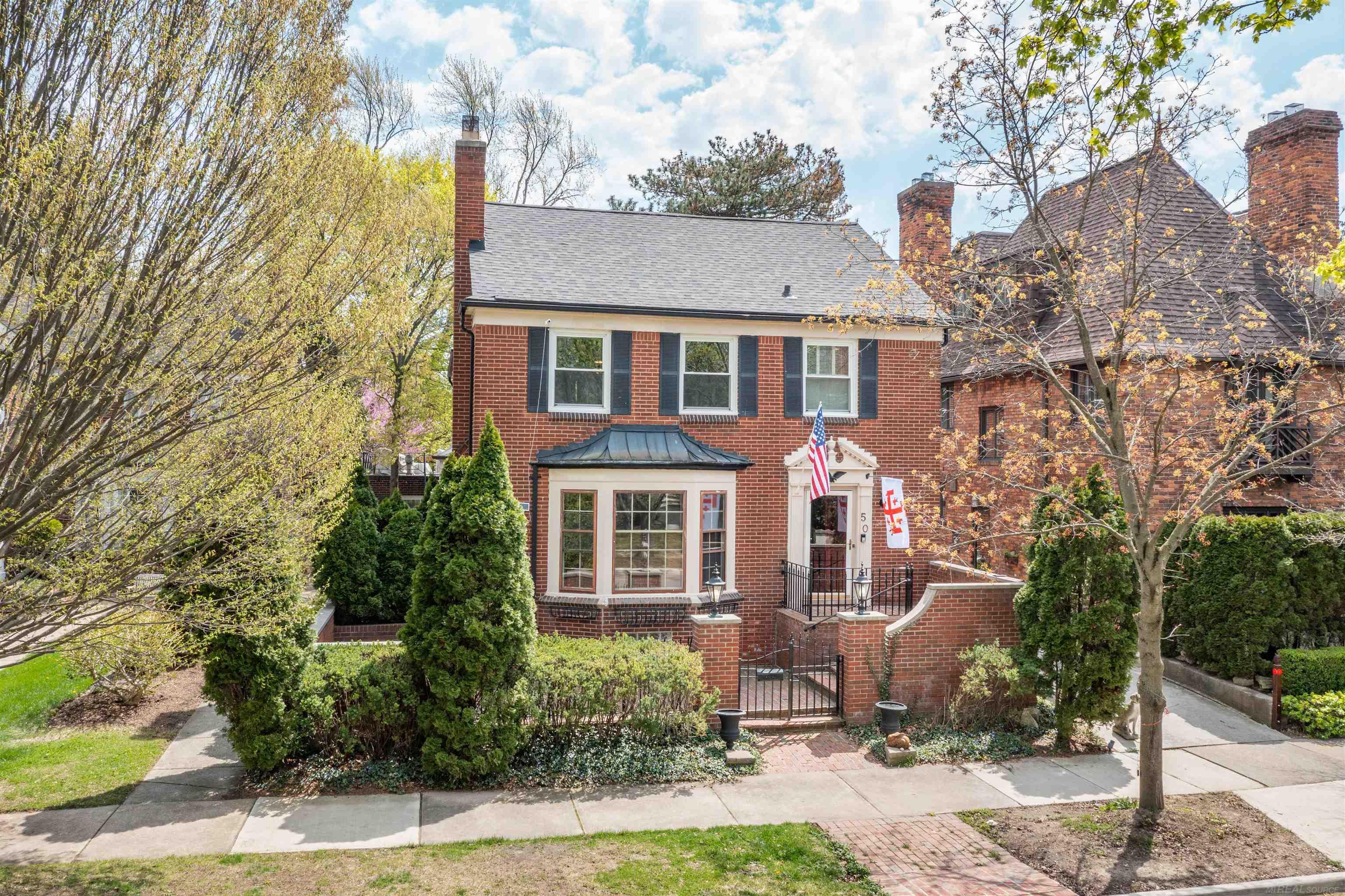 50 Cranford Lane, Grosse Pointe, MI, 48230