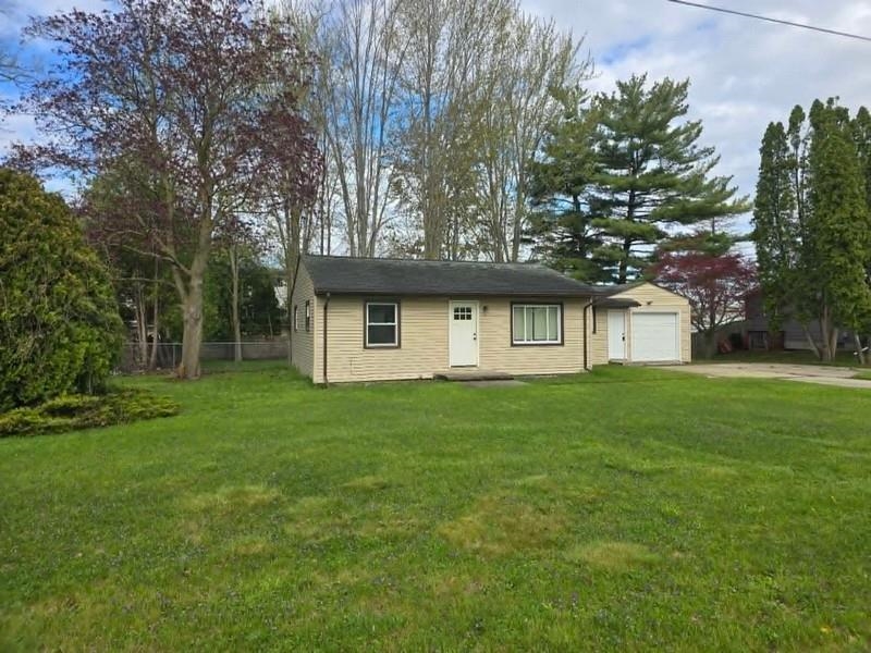 130 W Harcourt Drive, Saginaw, MI, 48609