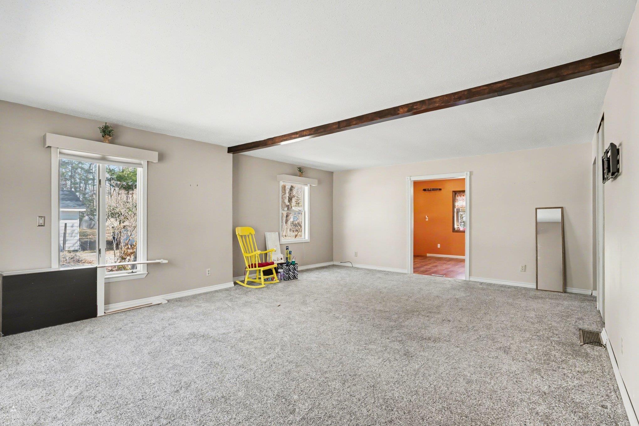 1592 Oakwood Drive, Gladwin, MI, 48624
