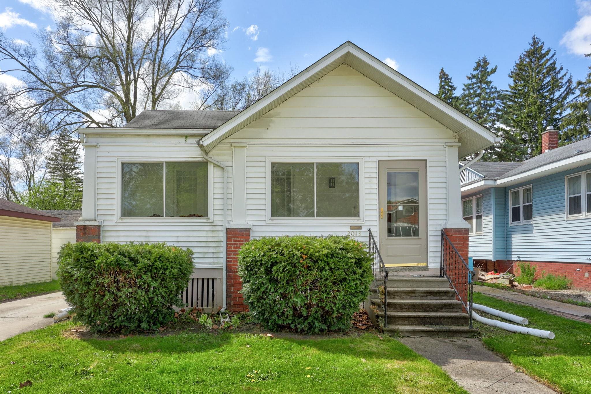 2013 Cooper Avenue, Saginaw, MI, 48602