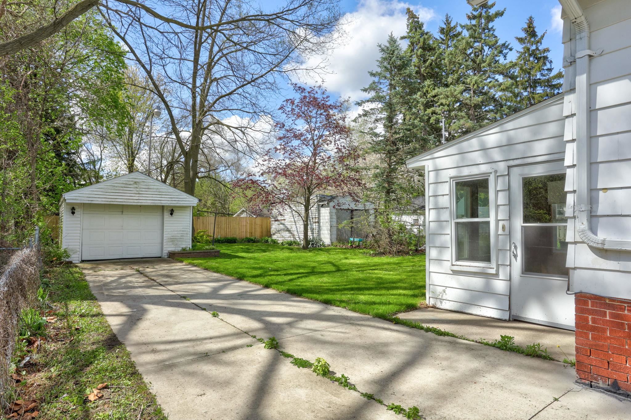 2013 Cooper Avenue, Saginaw, MI, 48602