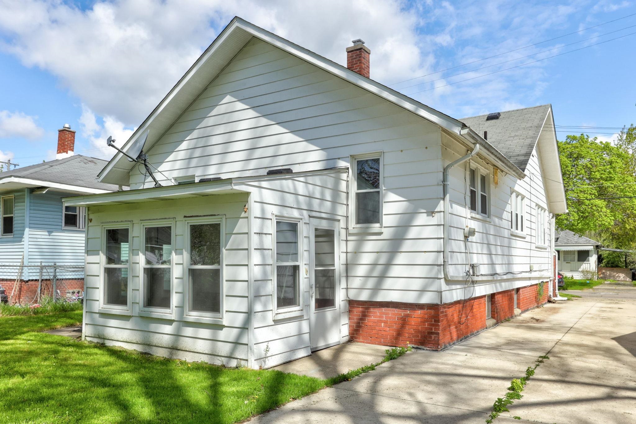 2013 Cooper Avenue, Saginaw, MI, 48602