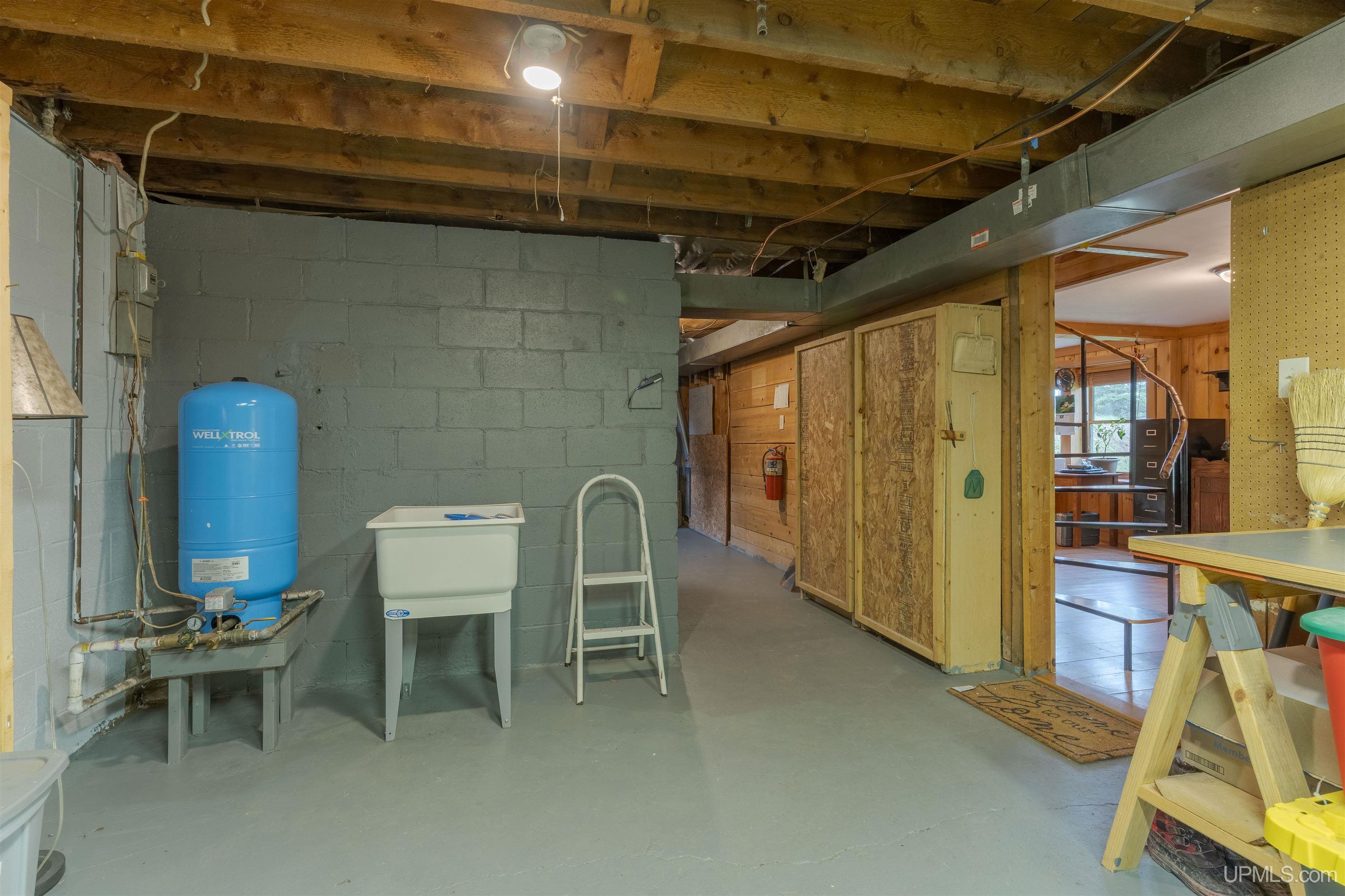 10681 Section 6 Road, Trout Creek, MI, 49967