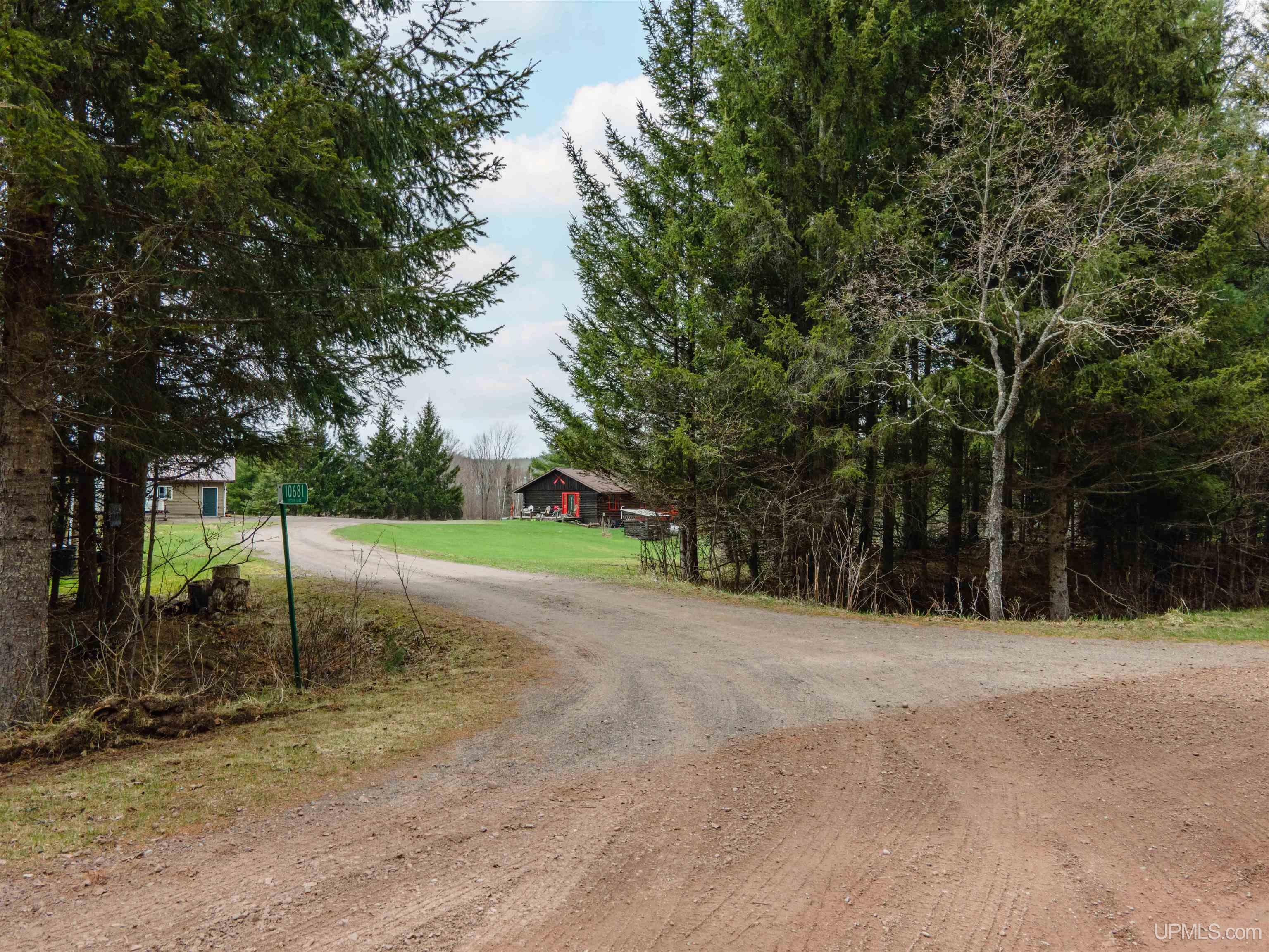 10681 Section 6 Road, Trout Creek, MI, 49967
