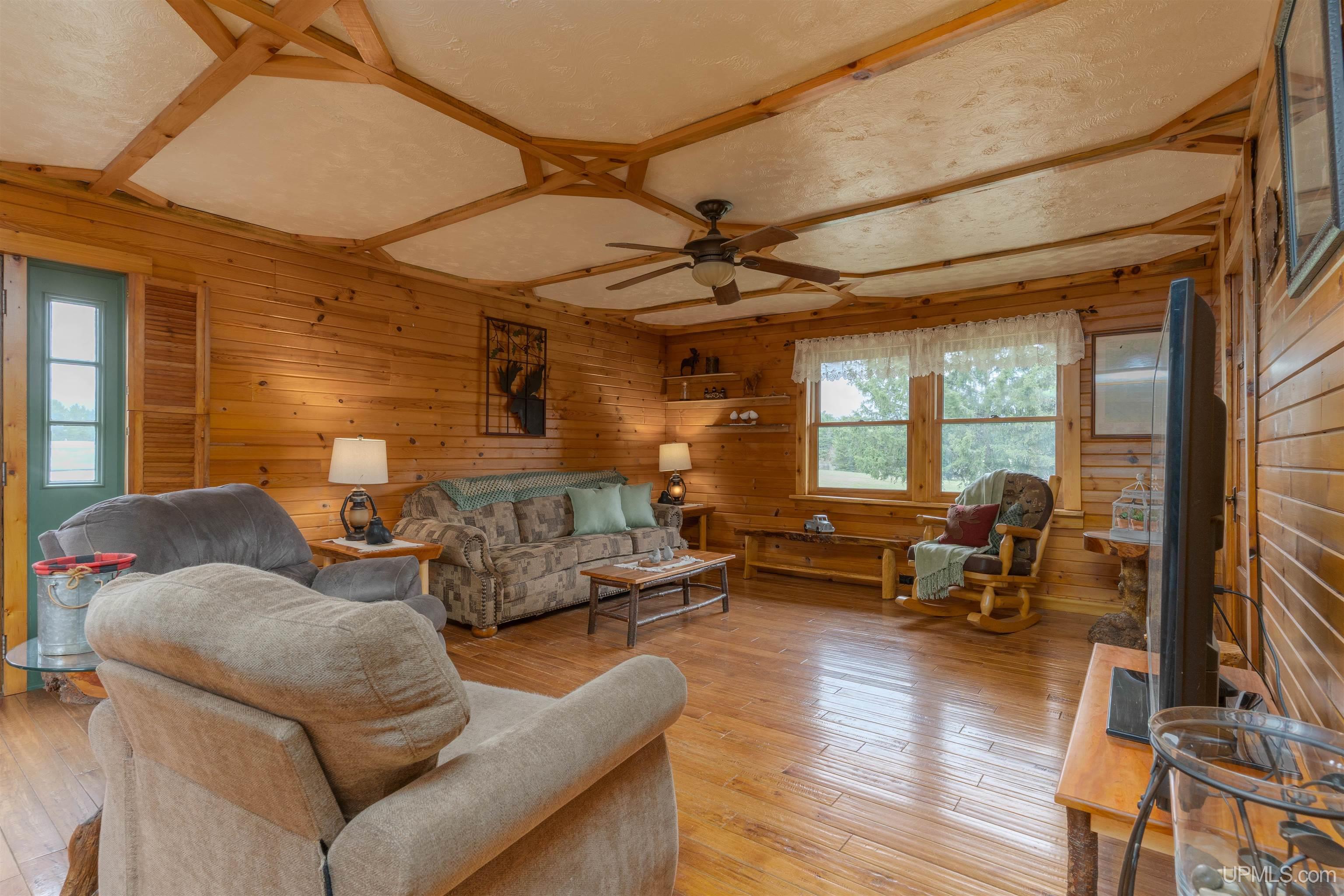 10681 Section 6 Road, Trout Creek, MI, 49967