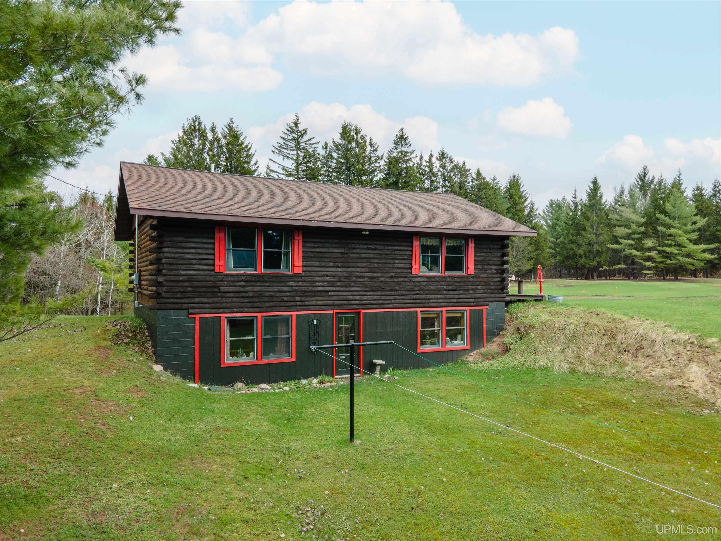 10681 Section 6 Road, Trout Creek, MI, 49967